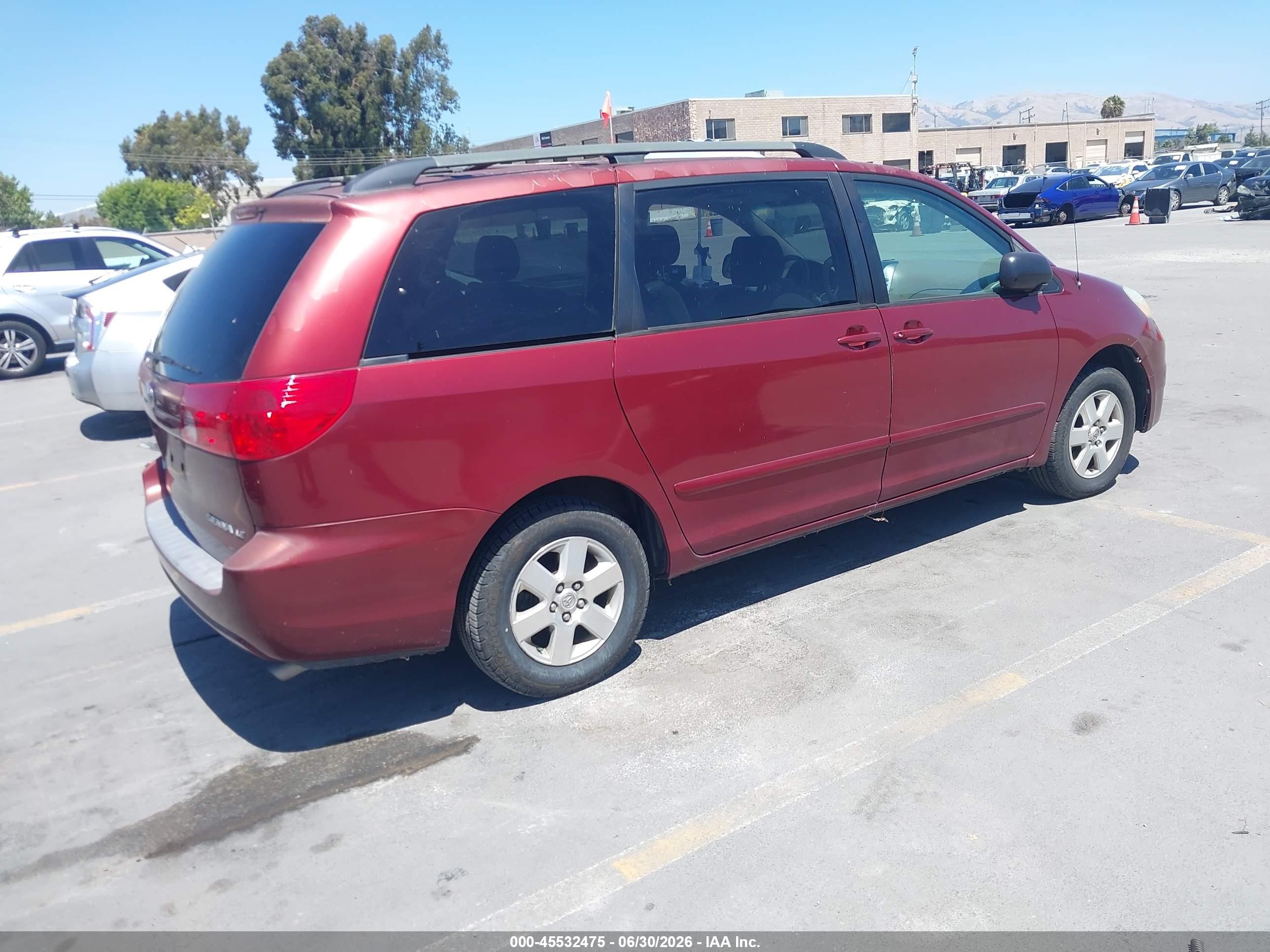 2006 Toyota Sienna Le Maroon vin: 5TDZA23C36S533052