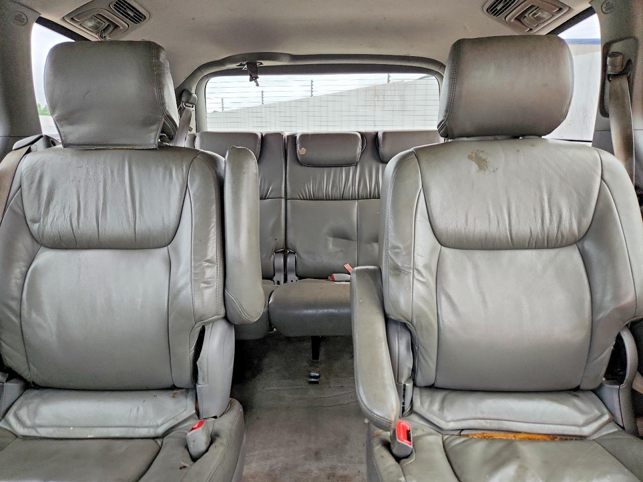 2006 Toyota Sienna Le 7 Passenger Silver vin: 5TDZA23C36S550188
