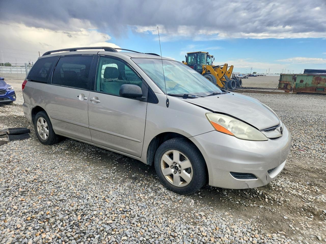 2006 Toyota Sienna Le 8 Passenger Silver vin: 5TDZA23C36S559845
