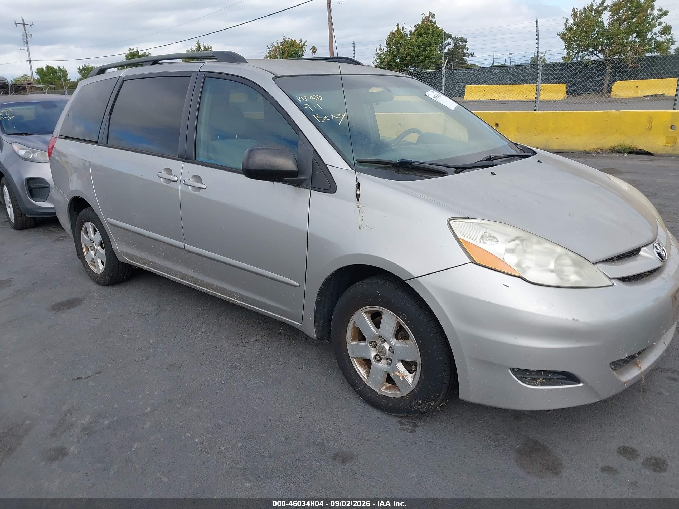 2006 Toyota Sienna Le Silver vin: 5TDZA23C36S570294