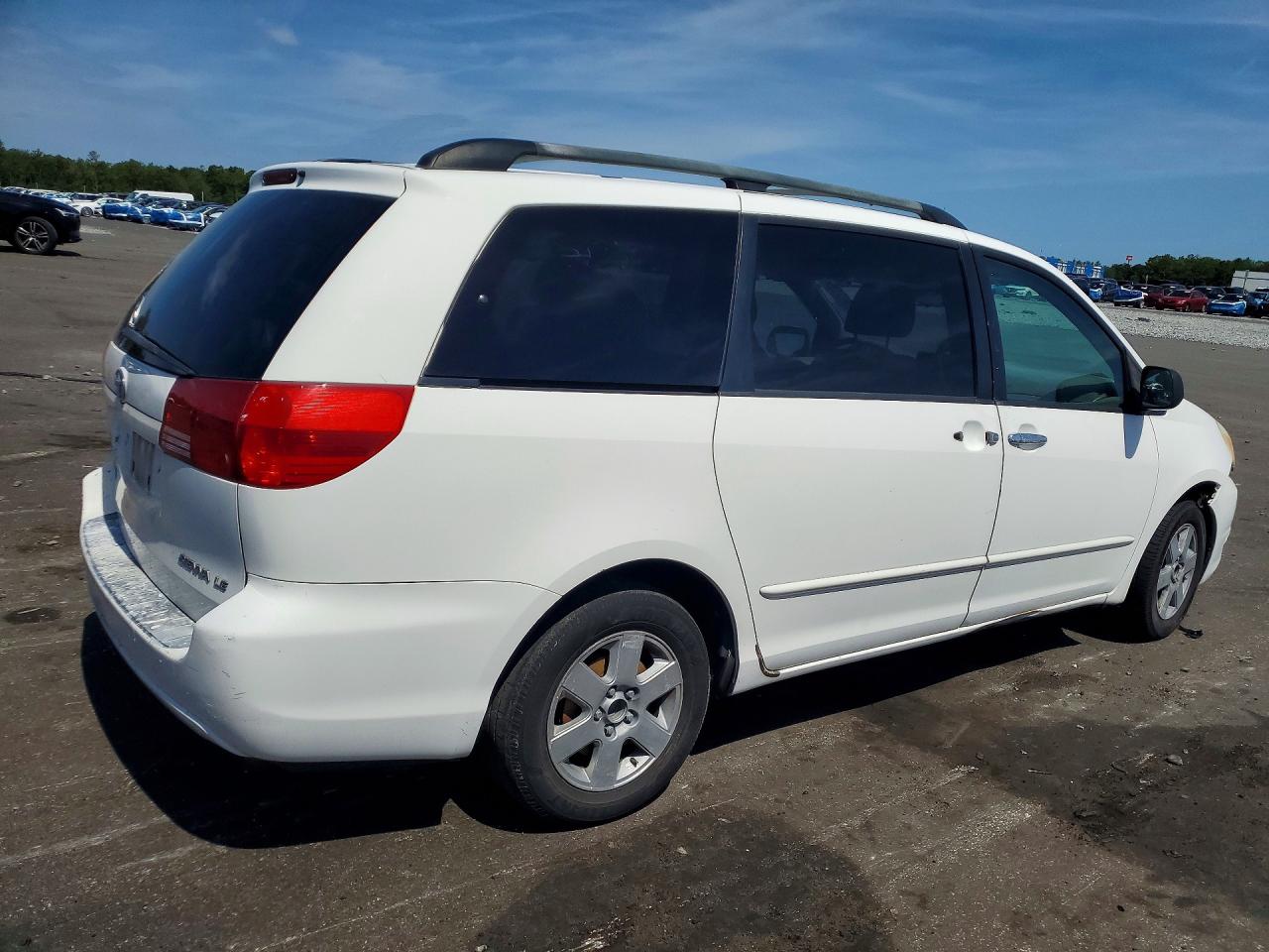 2004 Toyota Sienna Le 8 Passenger Белый vin: 5TDZA23C44S072232