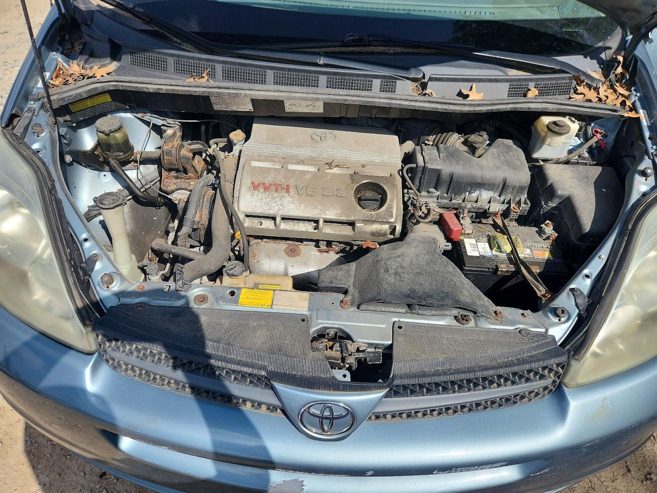 2004 Toyota Sienna Le 8 Passenger Teal vin: 5TDZA23C44S219018
