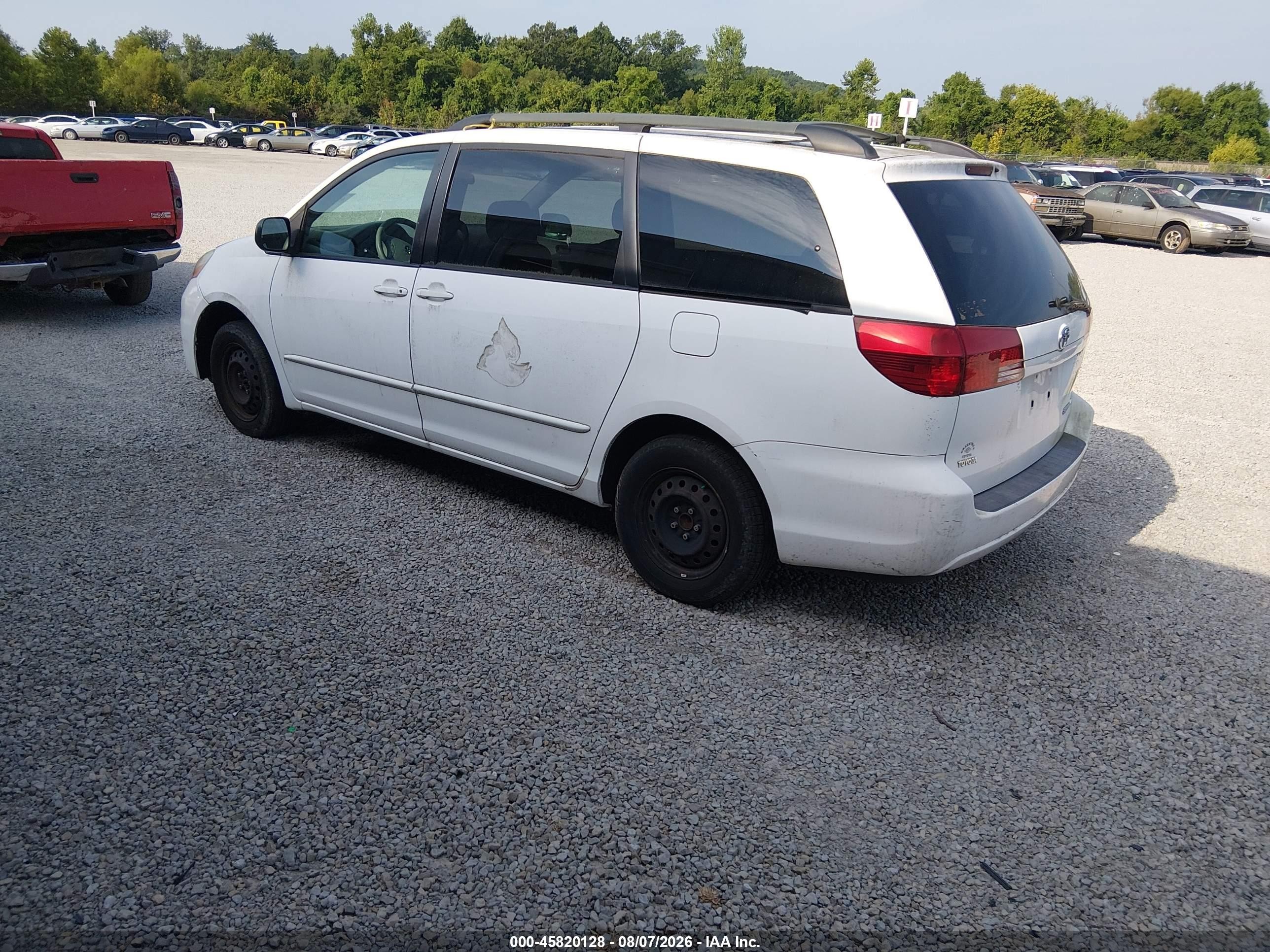 2005 Toyota Sienna Le White vin: 5TDZA23C45S223801
