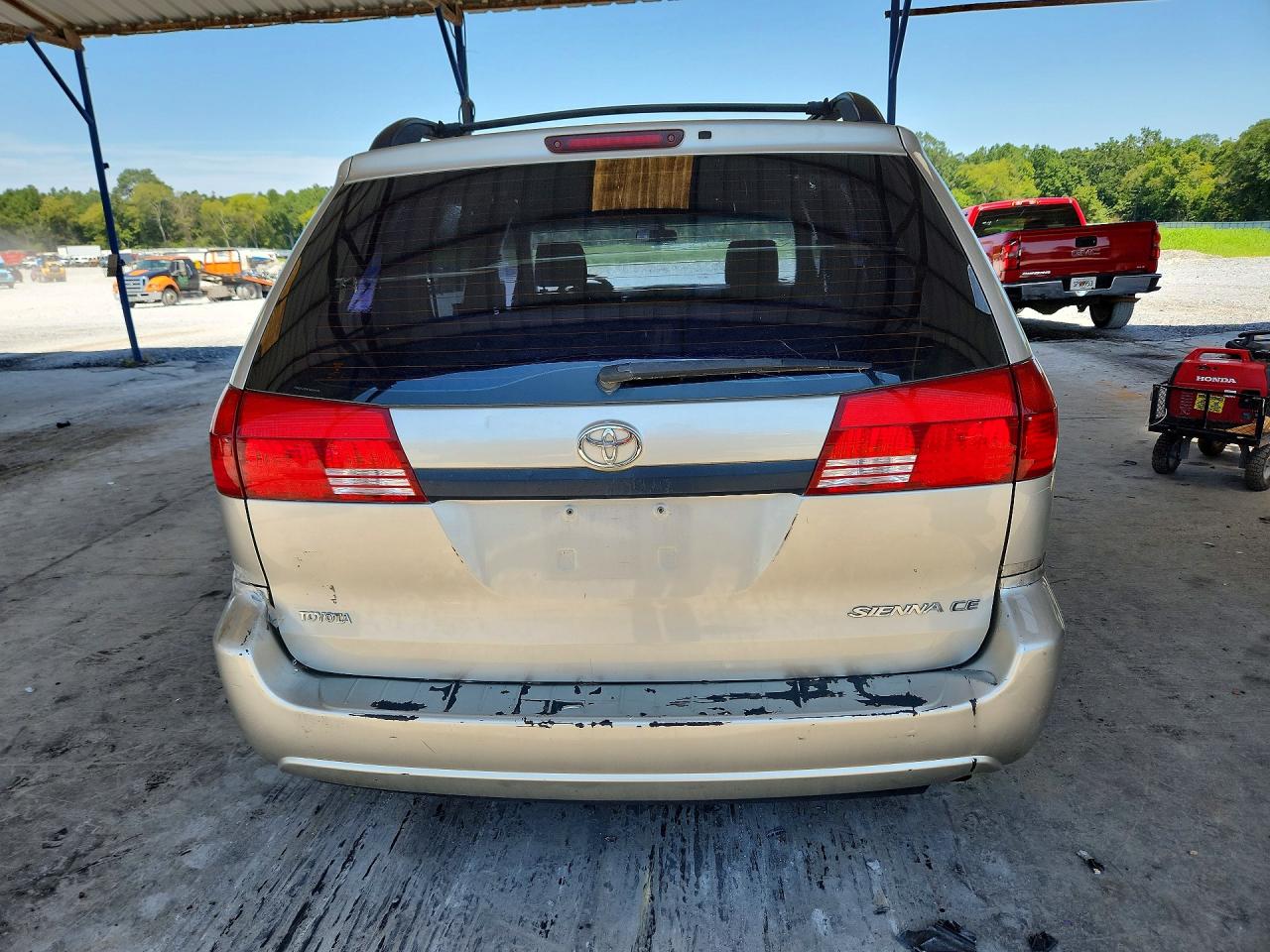2005 Toyota Sienna Ce 8 Passenger Silver vin: 5TDZA23C45S226486