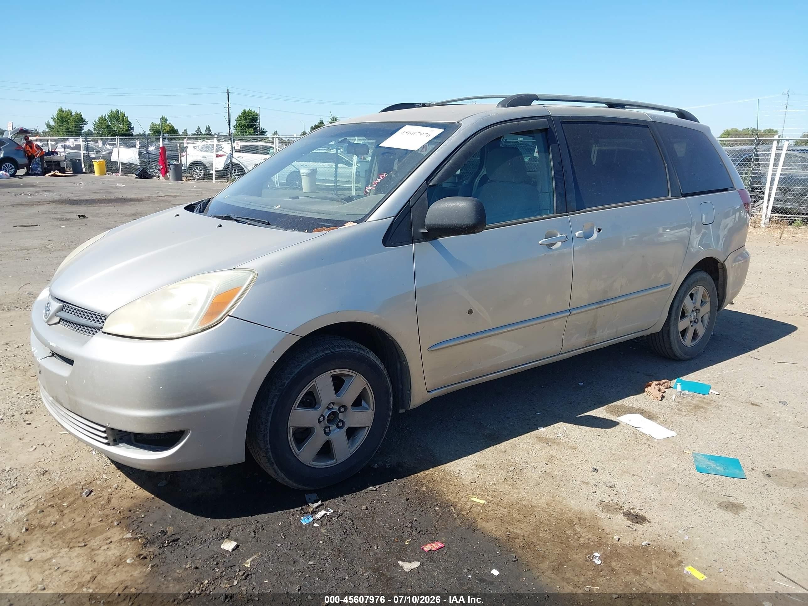 2005 Toyota Sienna Le Бежевый vin: 5TDZA23C45S237794
