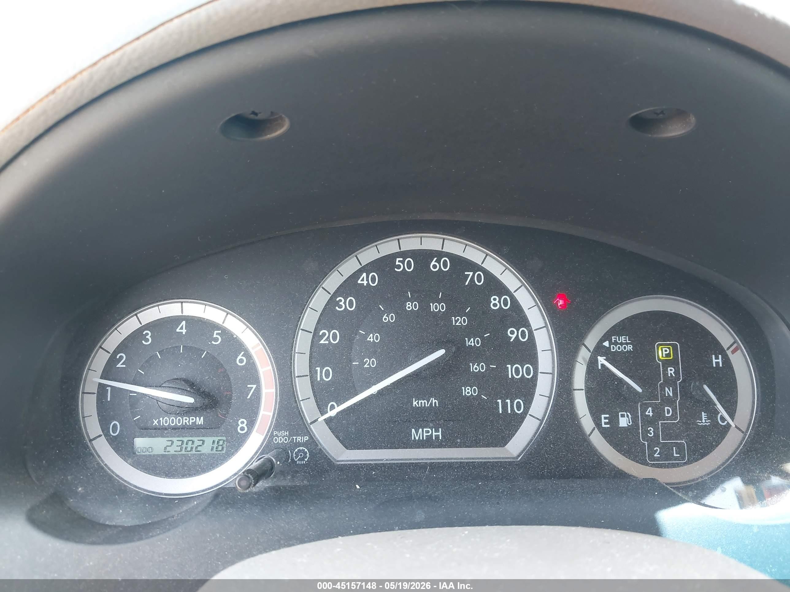 2005 Toyota Sienna Le White vin: 5TDZA23C45S318147