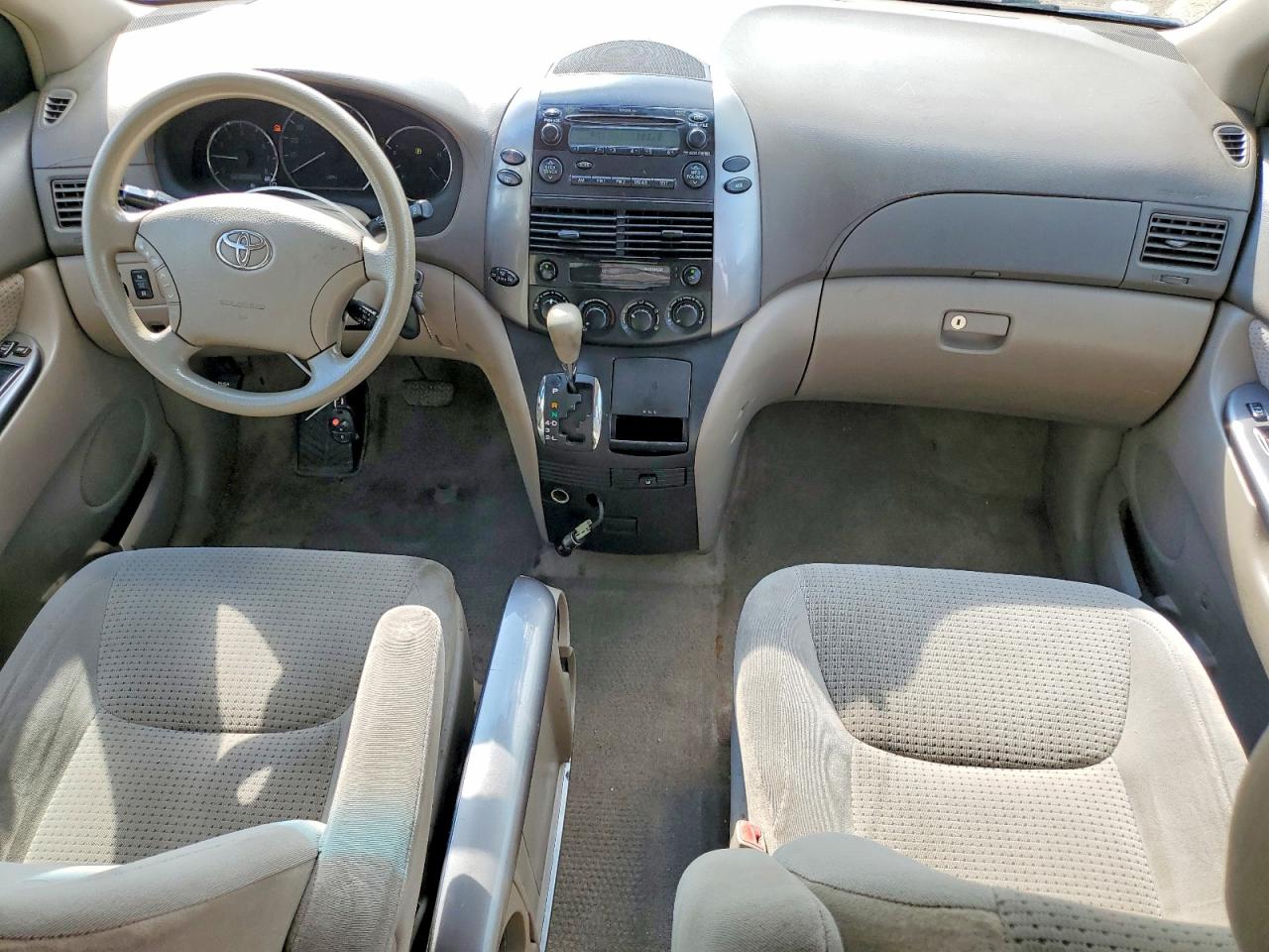 2006 Toyota Sienna Le 7 Passenger Red vin: 5TDZA23C46S391097