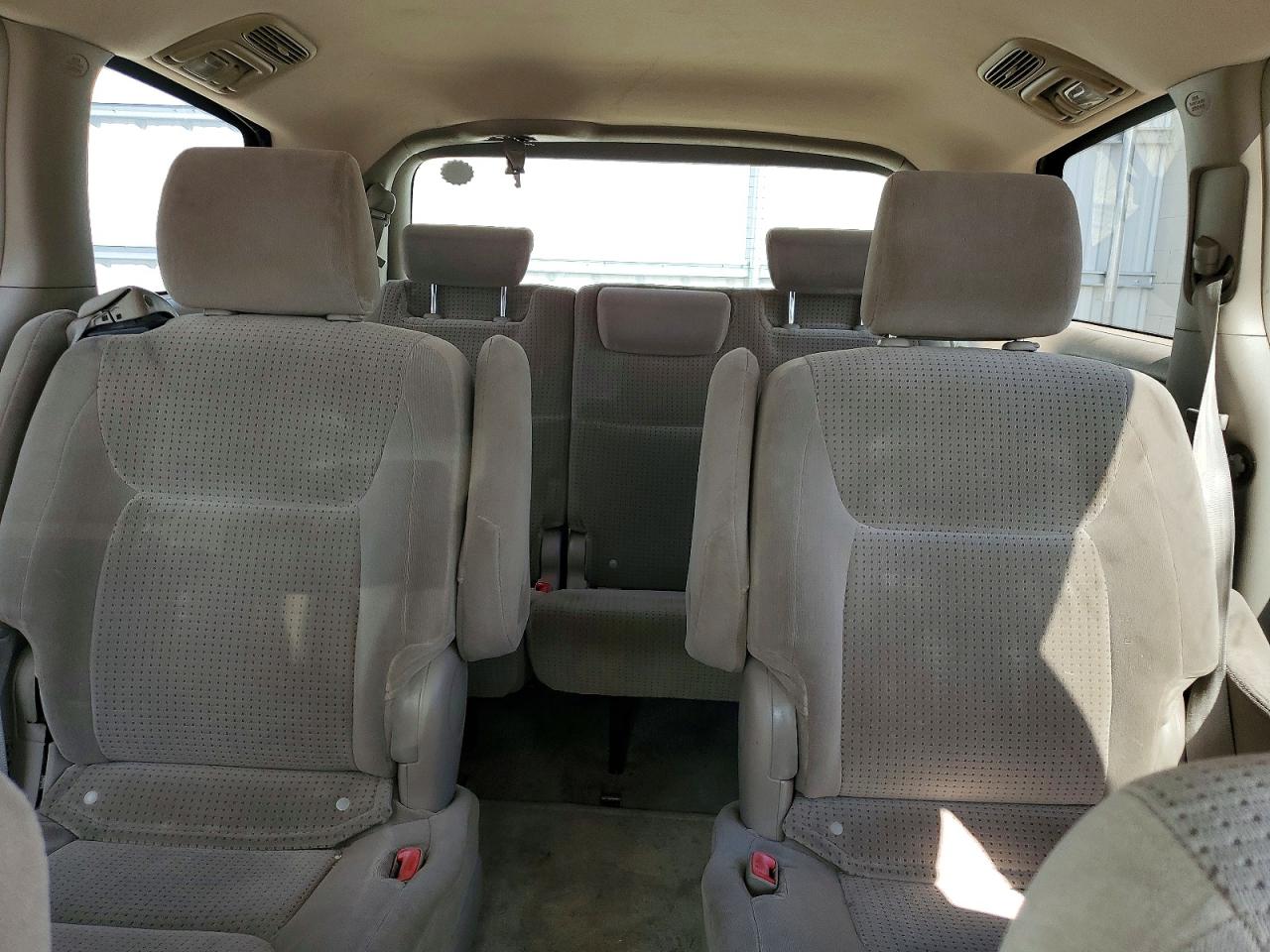 2006 Toyota Sienna Le 7 Passenger Red vin: 5TDZA23C46S391097