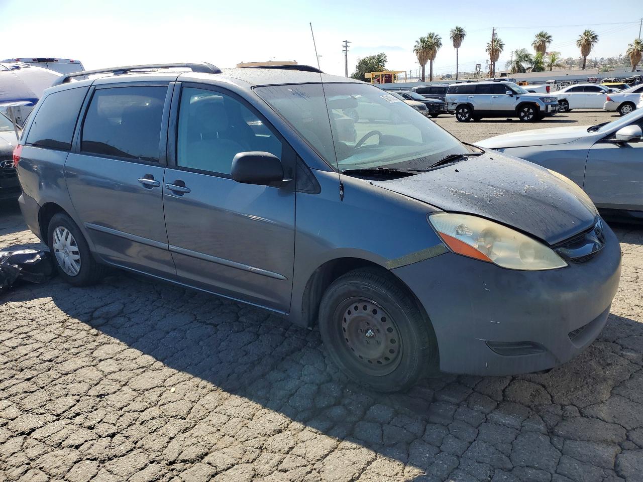 2006 Toyota Sienna Le 8 Passenger Blue vin: 5TDZA23C46S418394