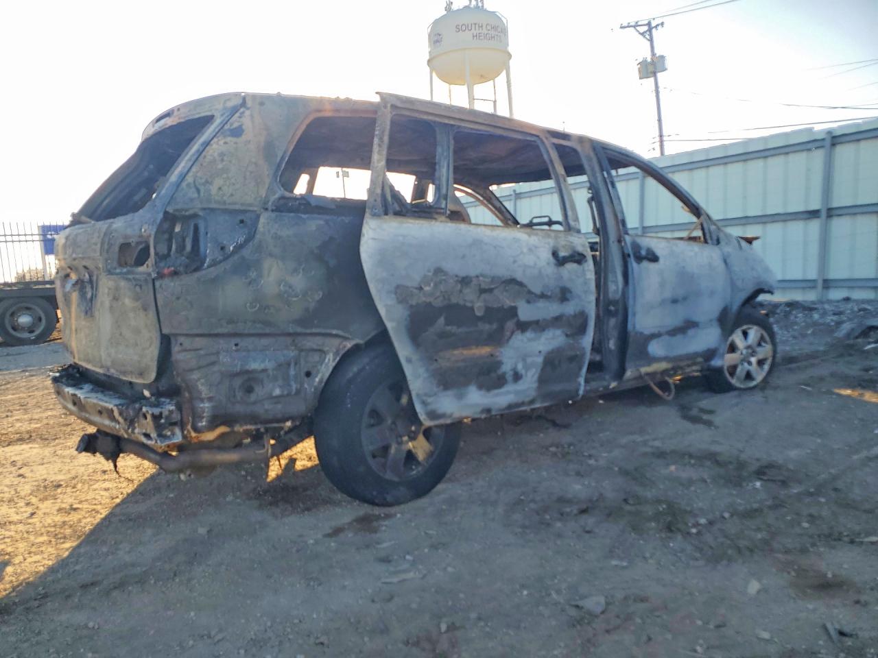 2006 Toyota Sienna Le 8 Passenger Burn vin: 5TDZA23C46S508242