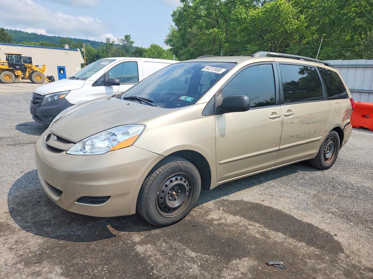 2006 Toyota Sienna Le 7 Passenger Золотой vin: 5TDZA23C46S520441
