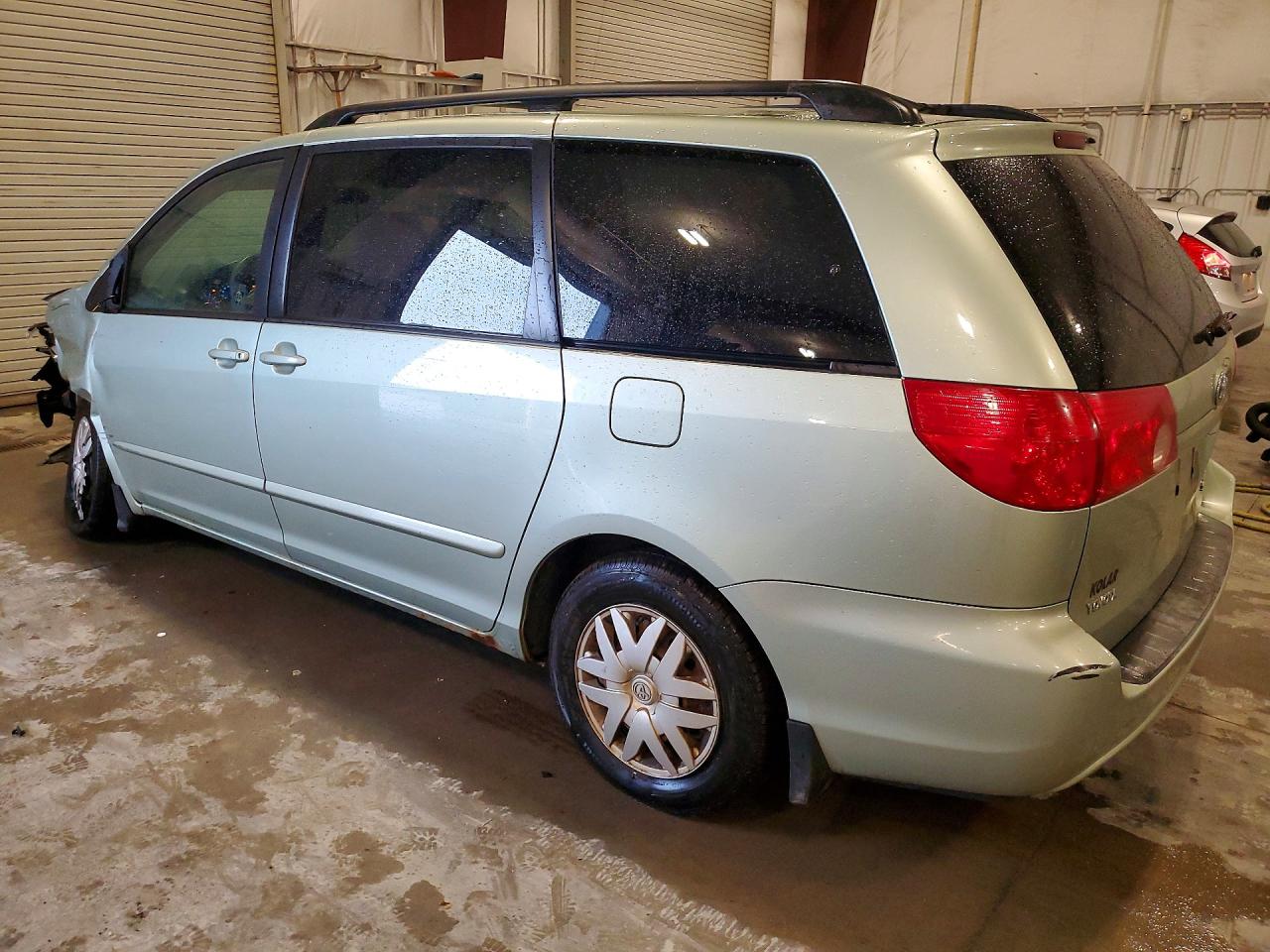 2006 Toyota Sienna Le 7 Passenger Зеленый vin: 5TDZA23C46S564407
