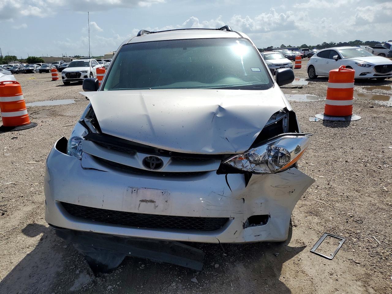 2006 Toyota Sienna Ce 7 Passenger Бежевый vin: 5TDZA23C46S573818