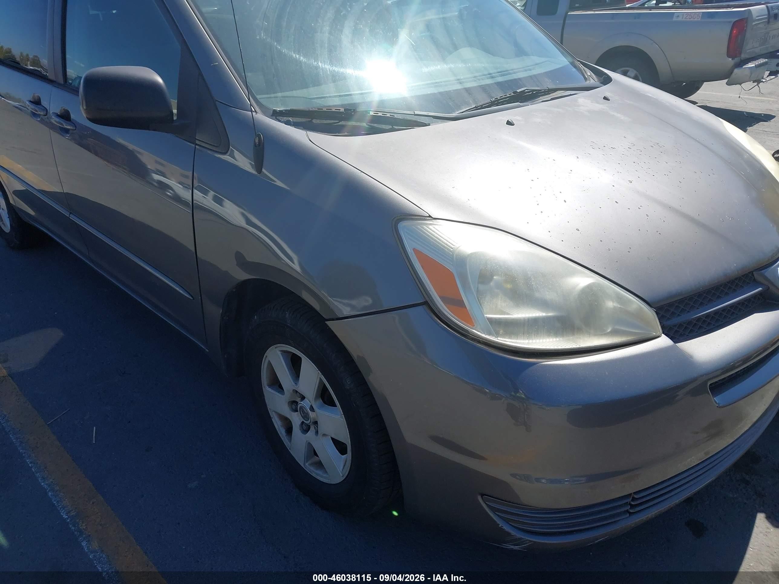 2004 Toyota Sienna Le Gray vin: 5TDZA23C54S007650