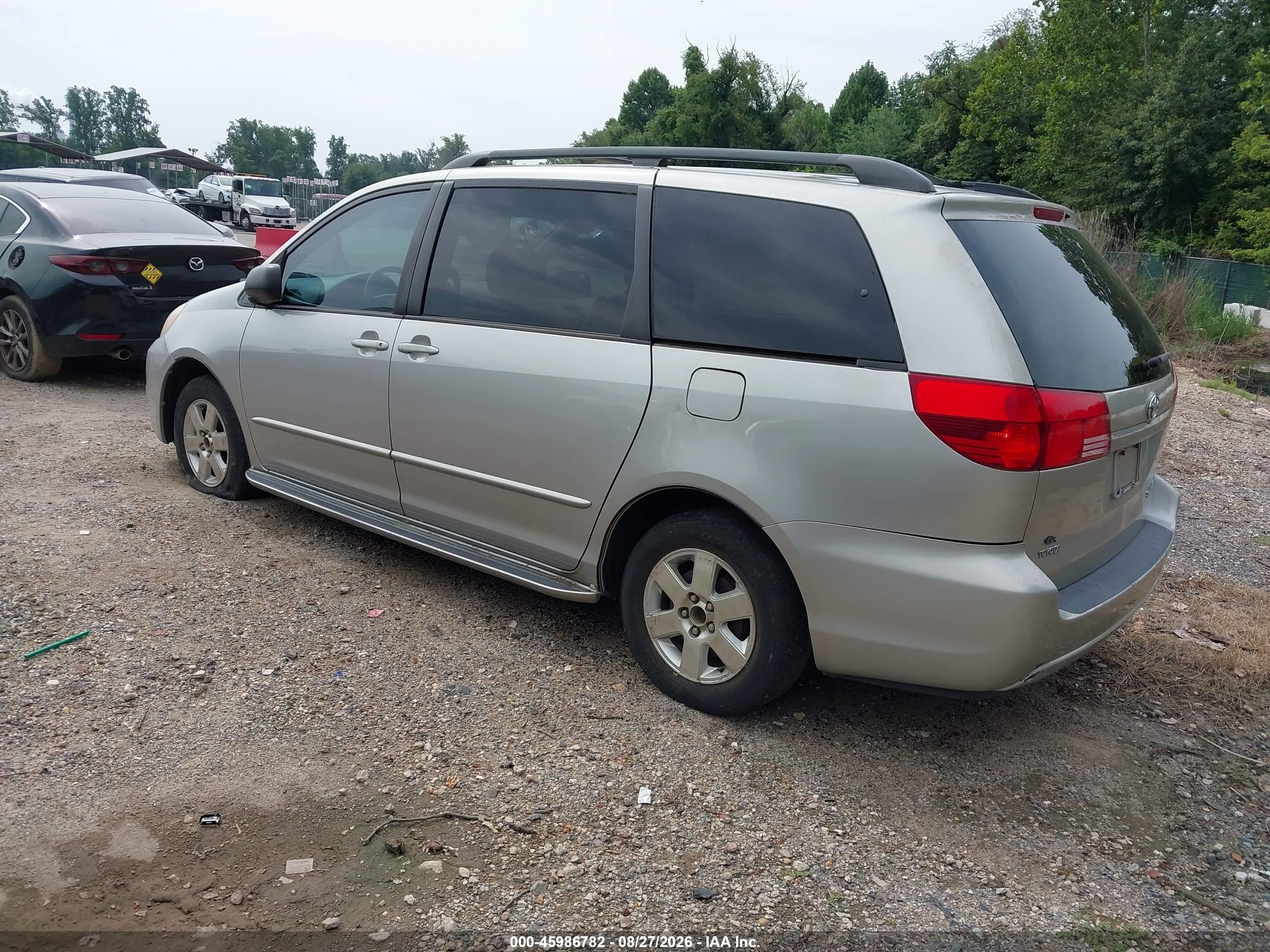 2004 Toyota Sienna Le Silver vin: 5TDZA23C54S020575