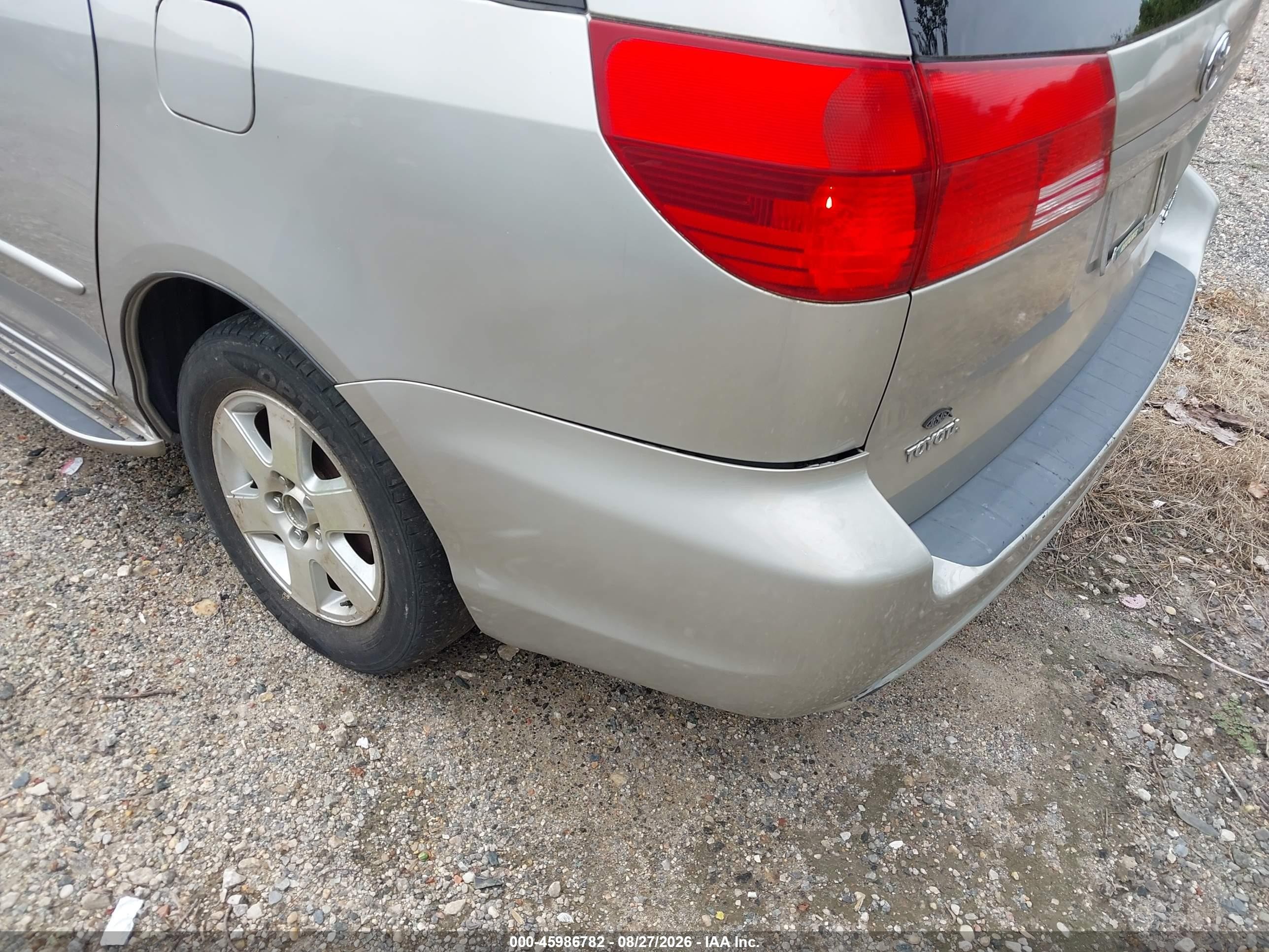 2004 Toyota Sienna Le Silver vin: 5TDZA23C54S020575