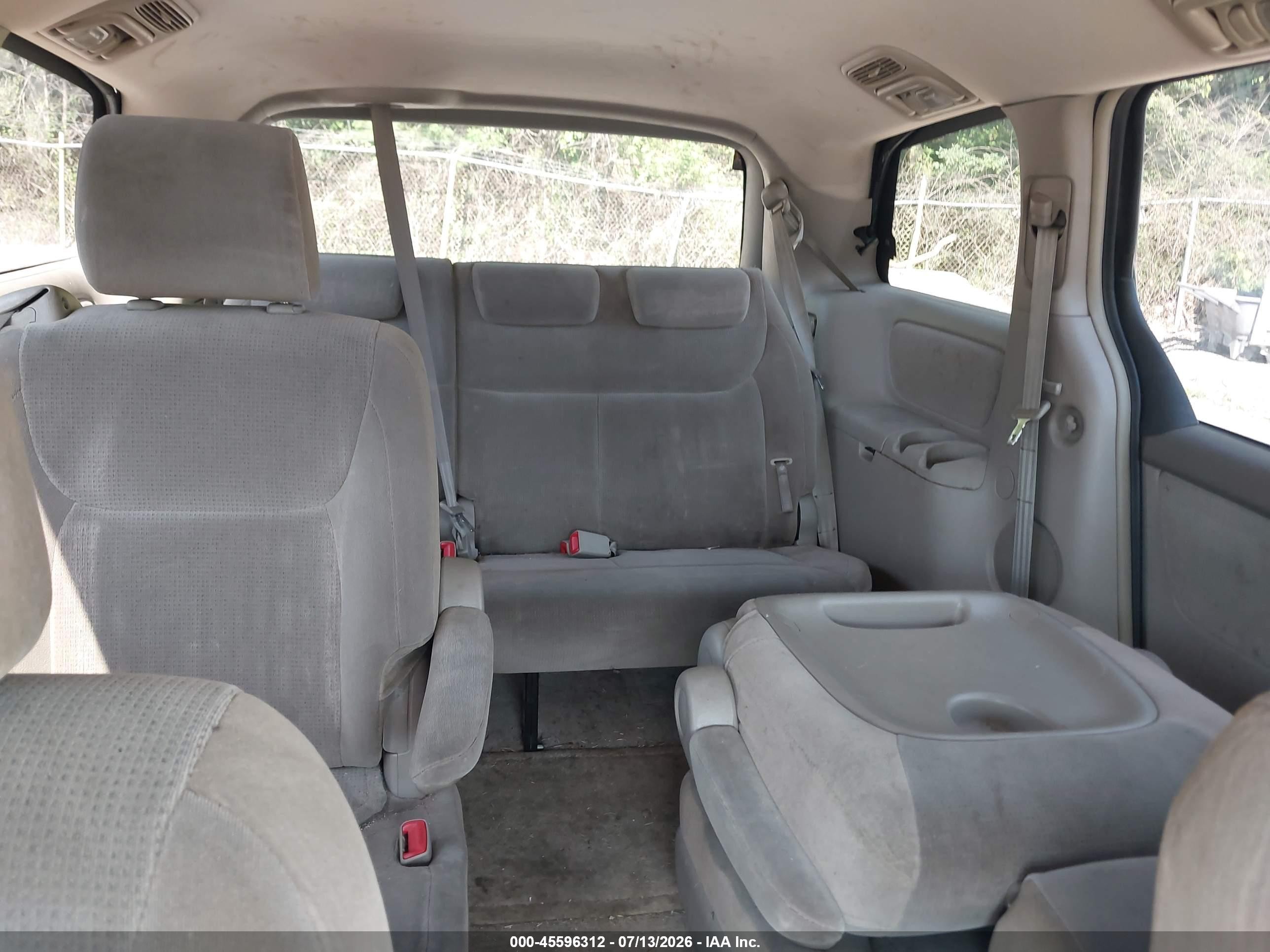 2004 Toyota Sienna Le Beige vin: 5TDZA23C54S078346