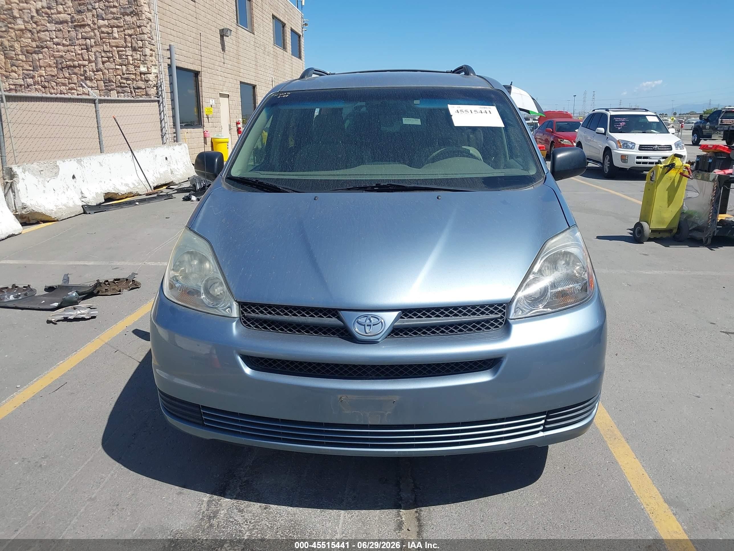 2004 Toyota Sienna Le Blue vin: 5TDZA23C54S101642