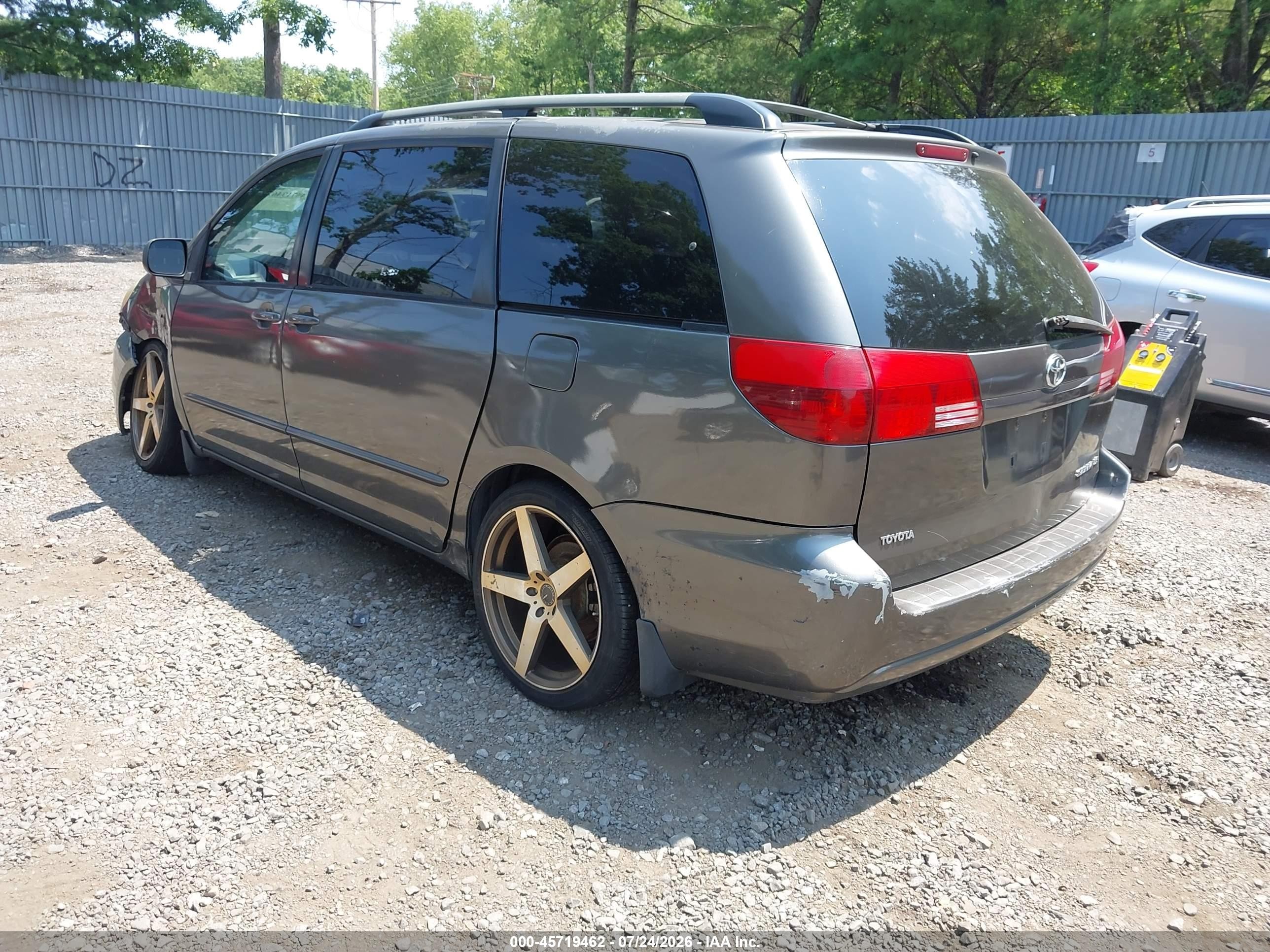 2005 Toyota Sienna Le Gray vin: 5TDZA23C55S257987