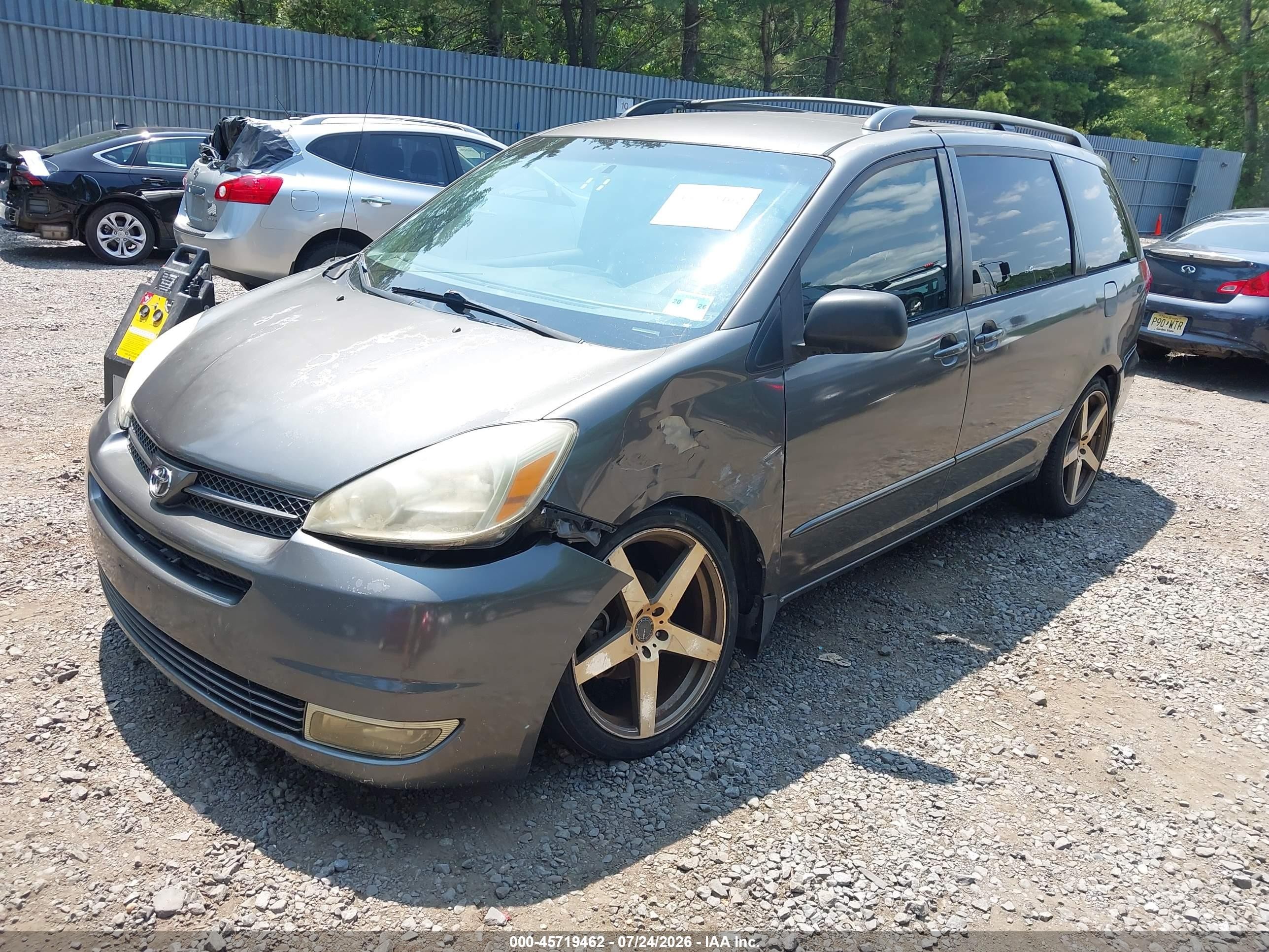 2005 Toyota Sienna Le Gray vin: 5TDZA23C55S257987