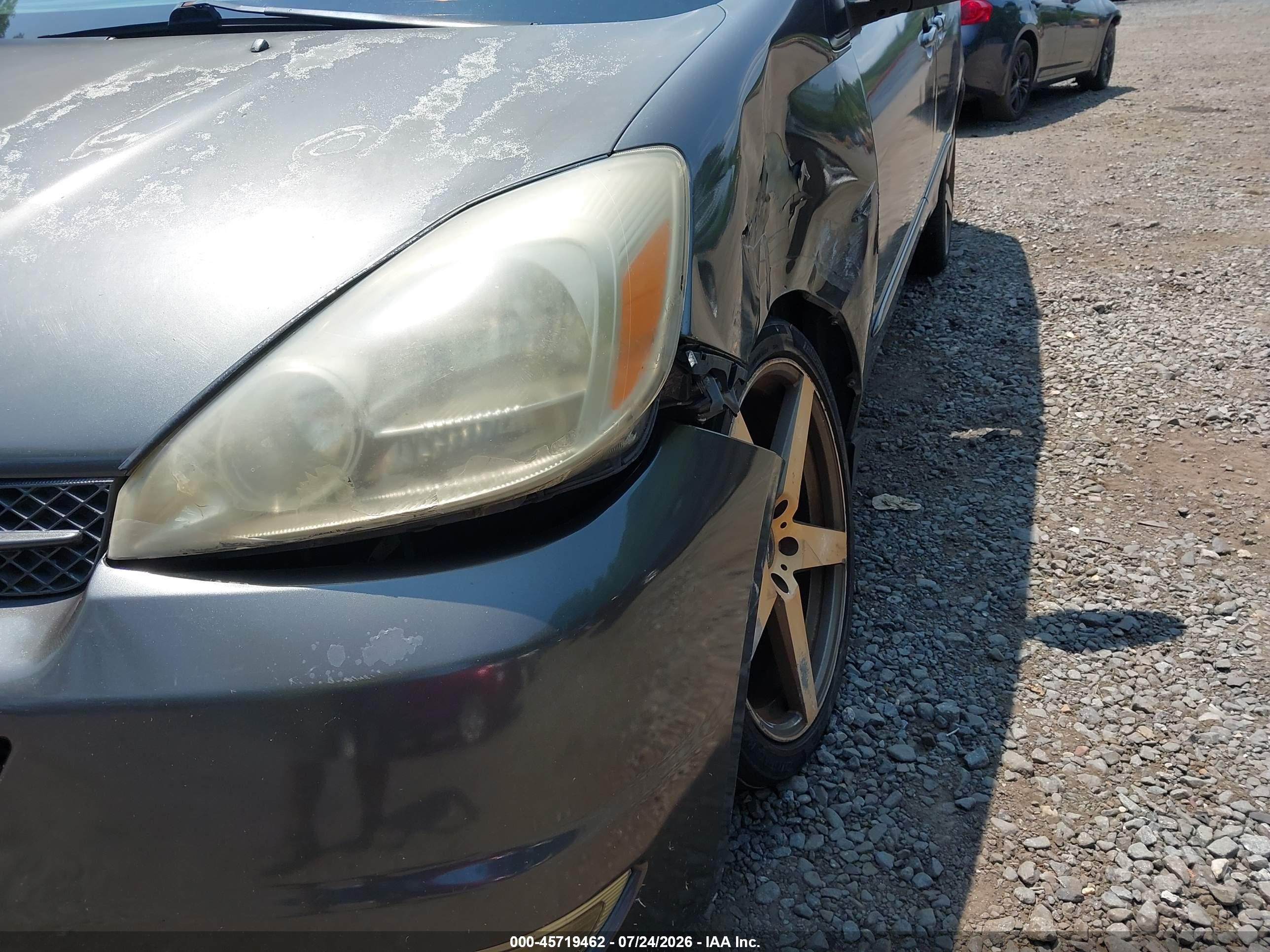 2005 Toyota Sienna Le Gray vin: 5TDZA23C55S257987