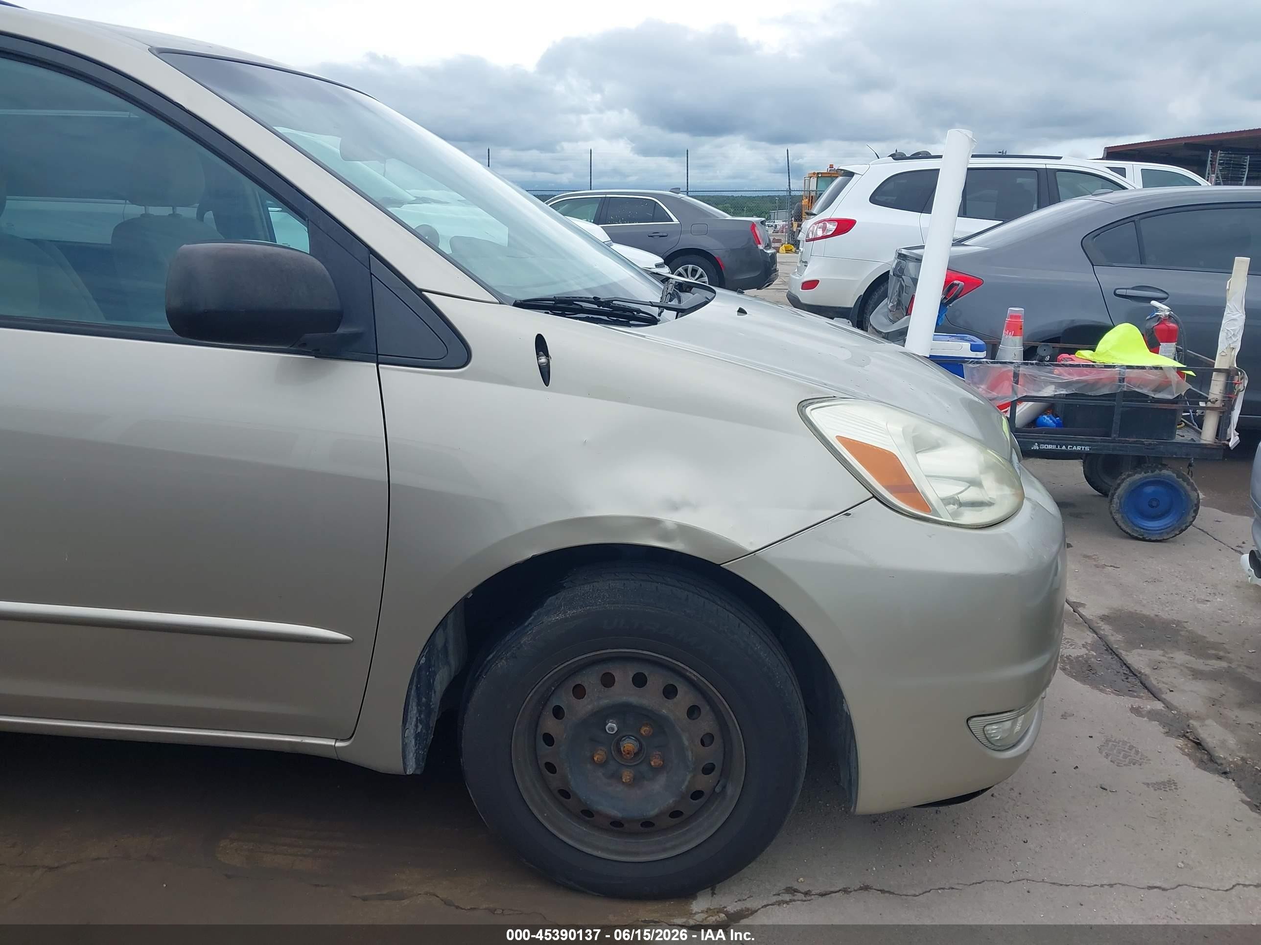 2005 Toyota Sienna Le Желто-коричневый vin: 5TDZA23C55S284347