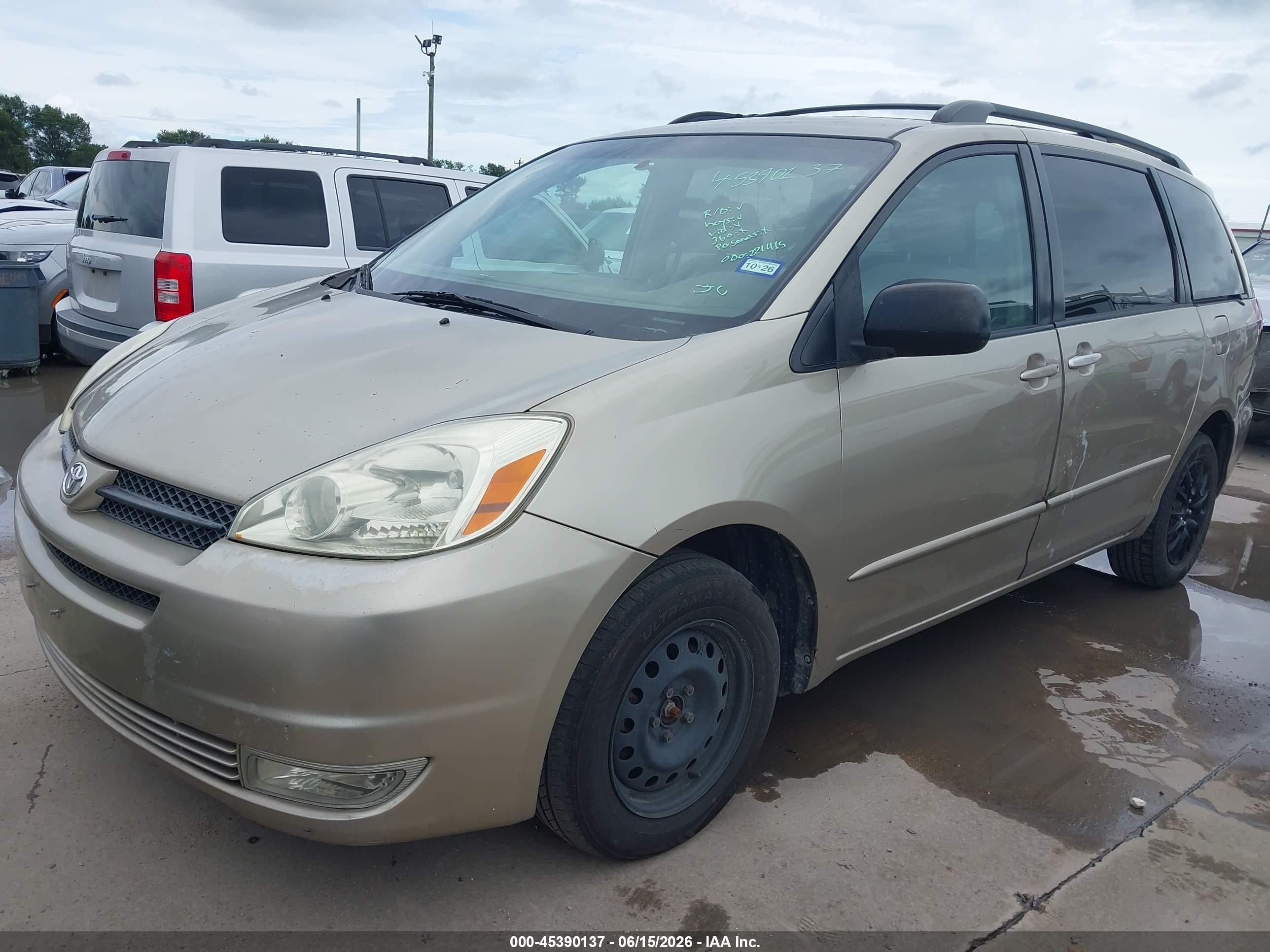 2005 Toyota Sienna Le Желто-коричневый vin: 5TDZA23C55S284347
