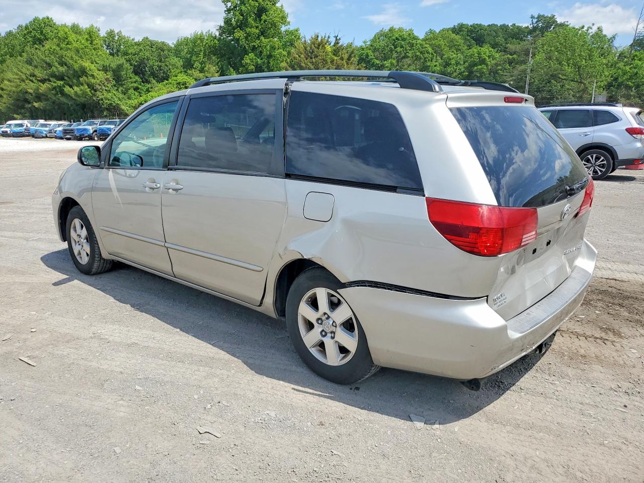 2005 Toyt Sienna Silver vin: 5TDZA23C55S293713