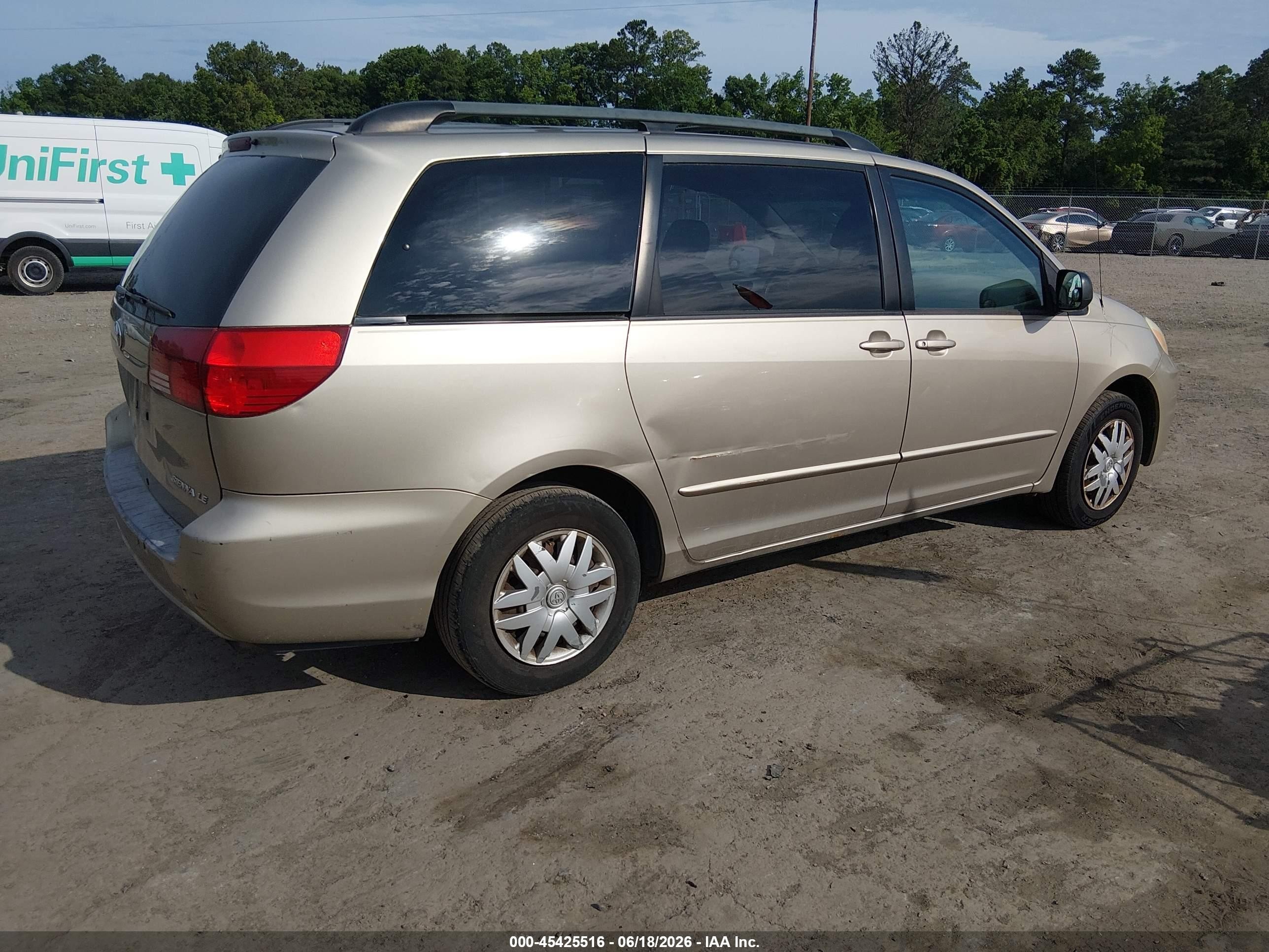 2005 Toyota Sienna Le Золотой vin: 5TDZA23C55S294005
