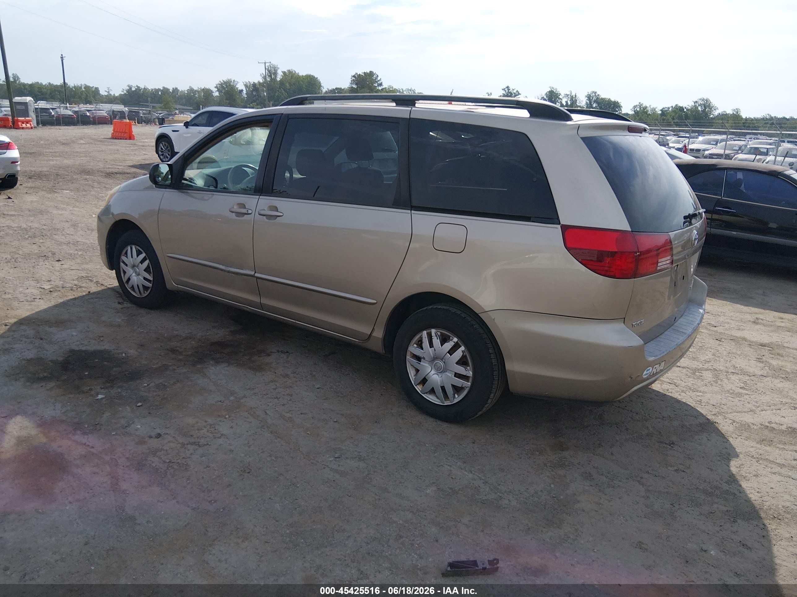 2005 Toyota Sienna Le Золотой vin: 5TDZA23C55S294005