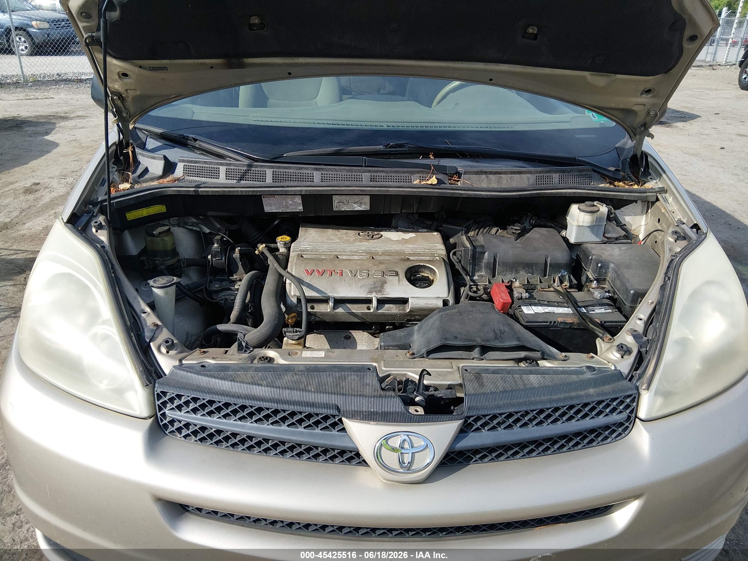 2005 Toyota Sienna Le Золотой vin: 5TDZA23C55S294005