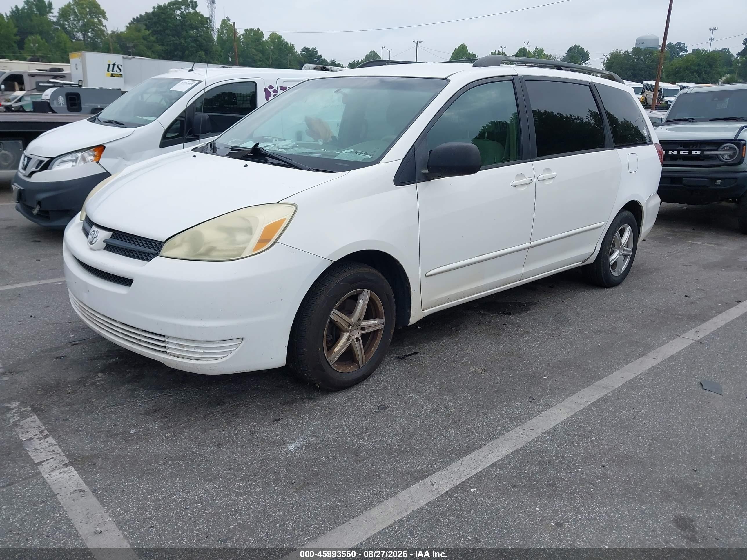 2005 Toyota Sienna Le White vin: 5TDZA23C55S309375