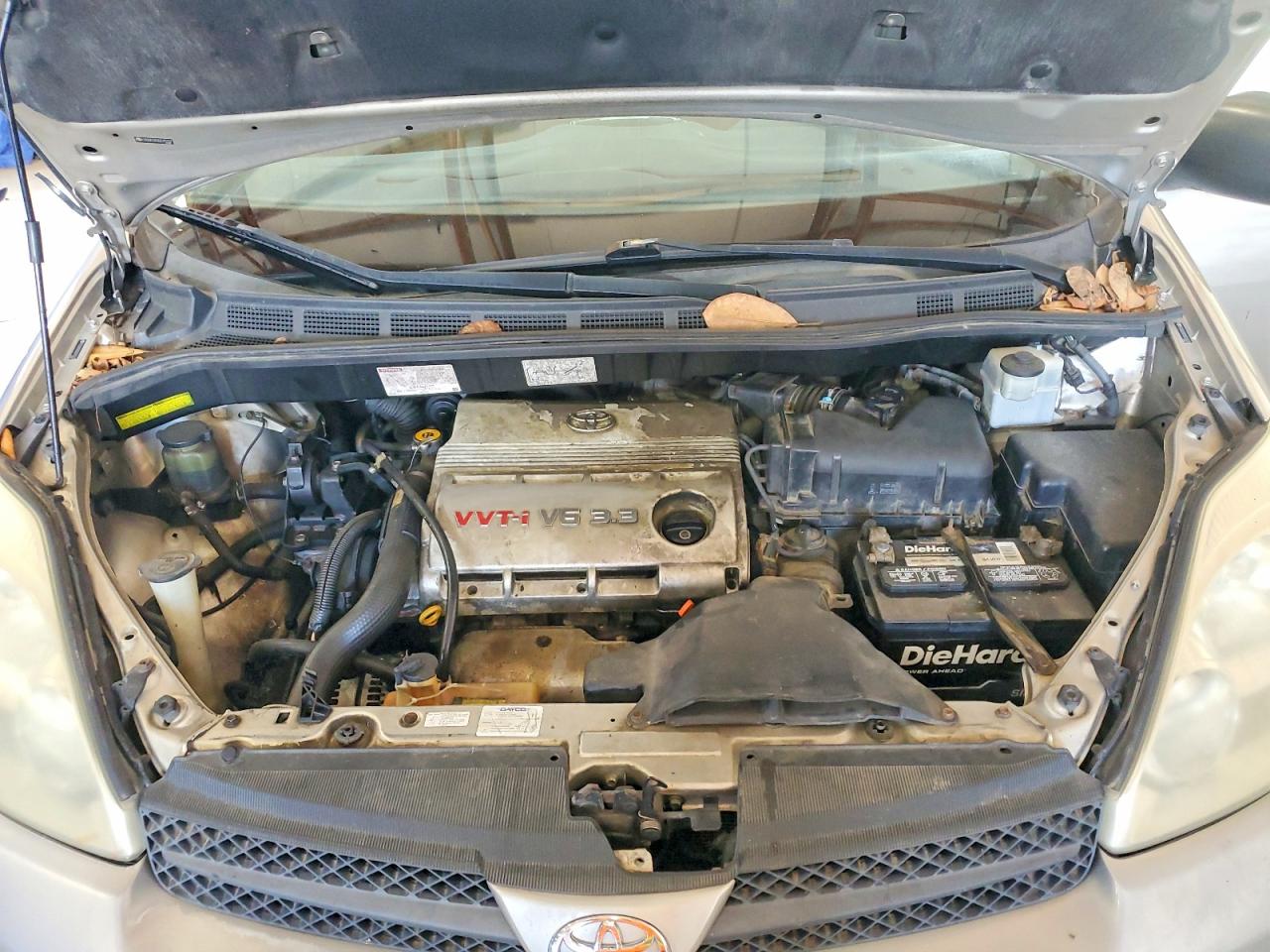 2005 Toyota Sienna Le 7 Passenger Gold vin: 5TDZA23C55S315337