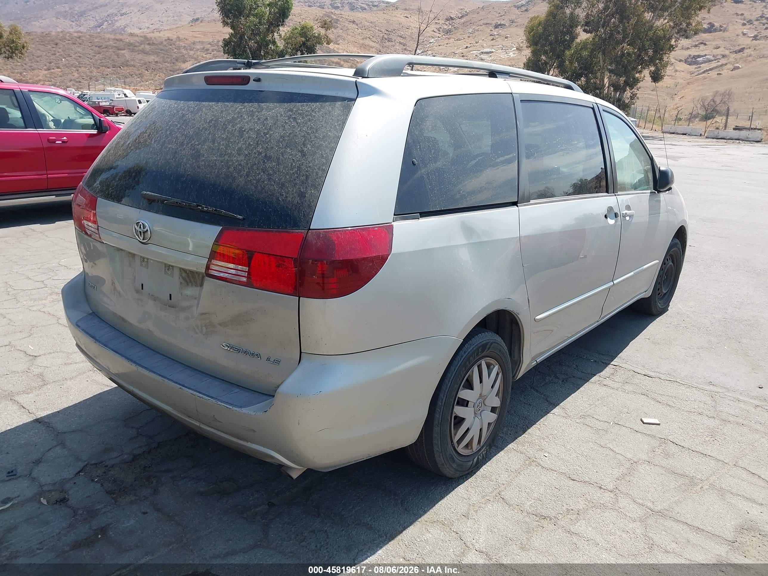 2005 Toyota Sienna Le Silver vin: 5TDZA23C55S357801