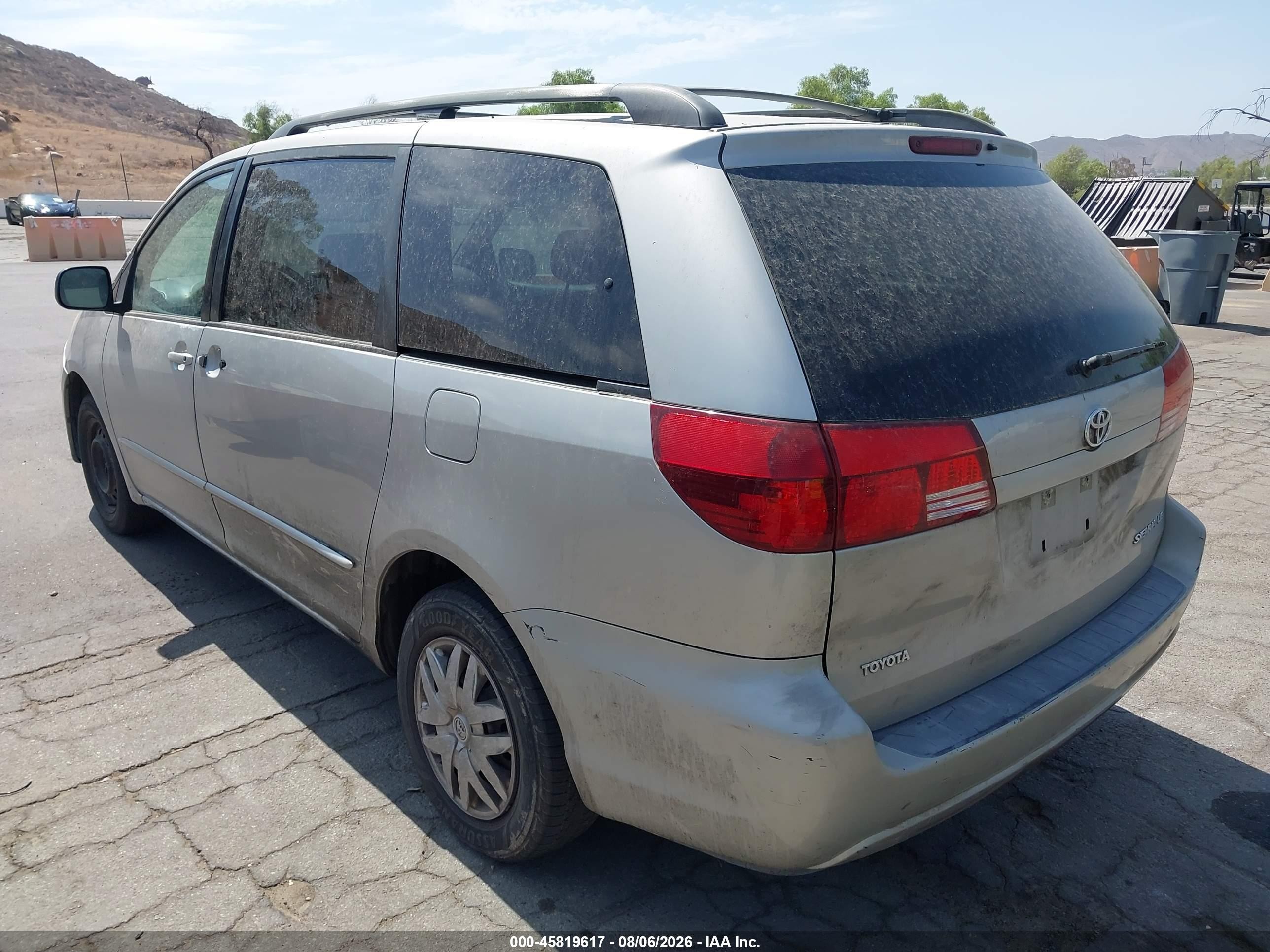 2005 Toyota Sienna Le Silver vin: 5TDZA23C55S357801