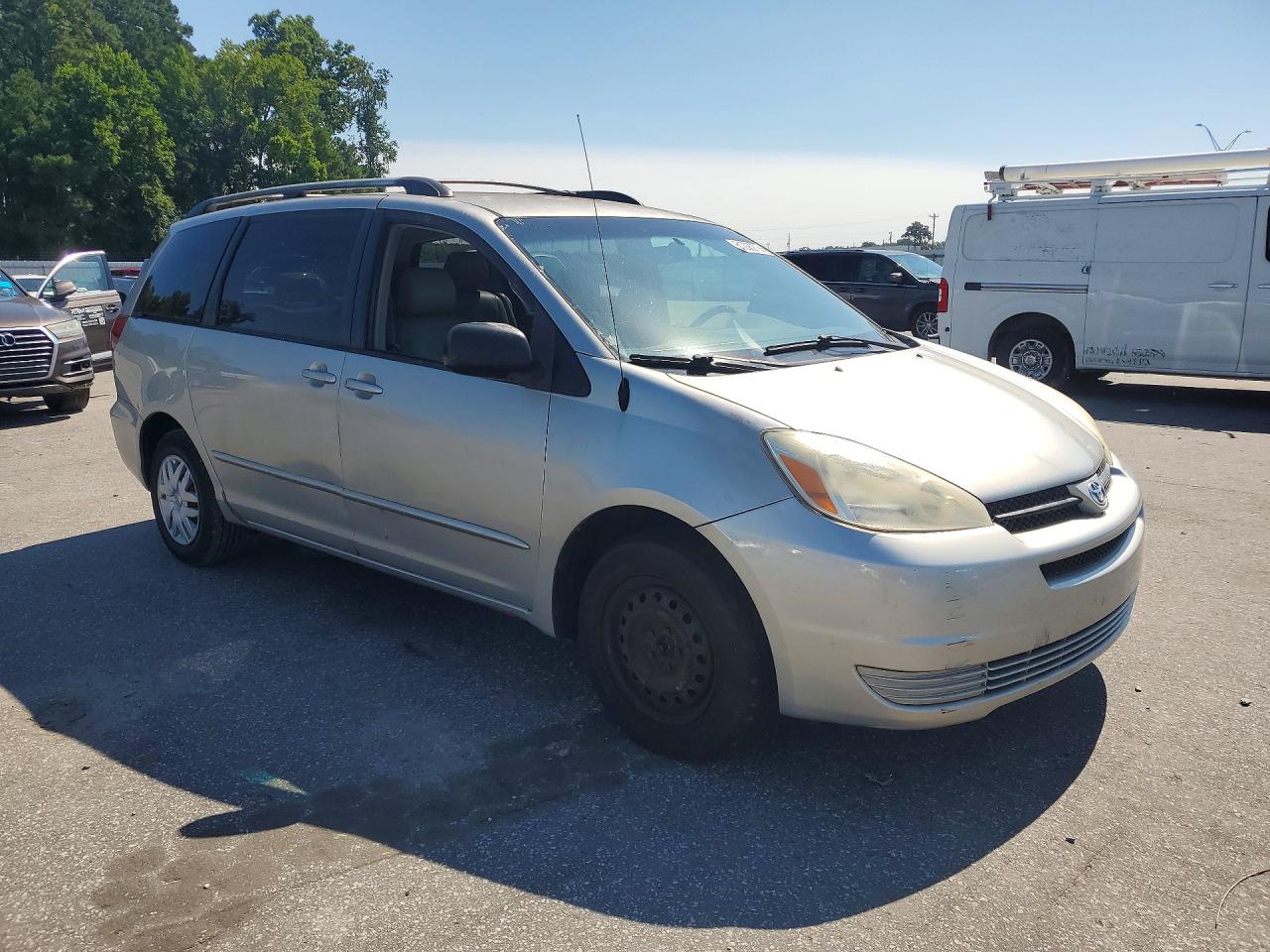 2005 Toyota Sienna Le 7 Passenger Silver vin: 5TDZA23C55S360469