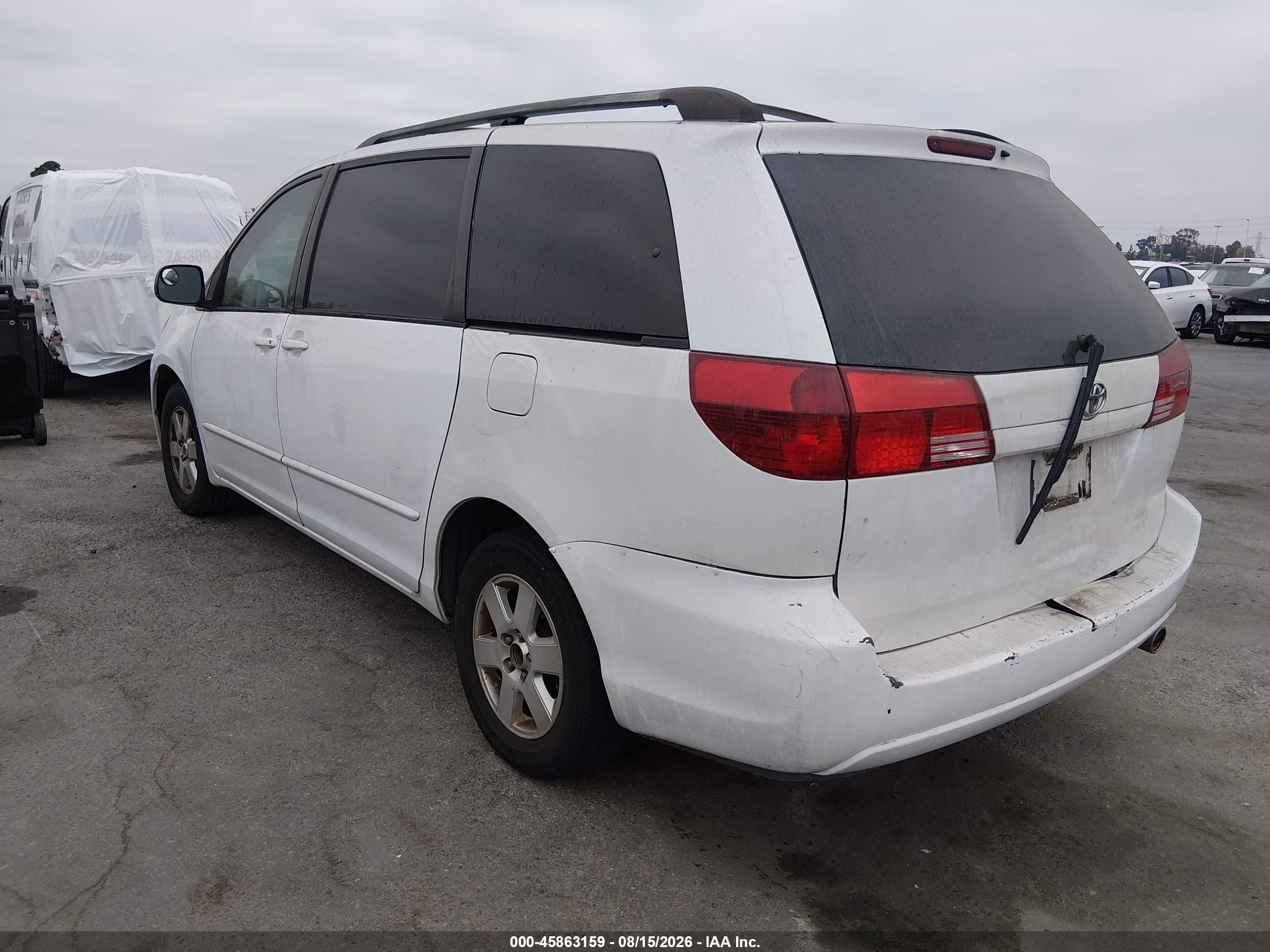 2005 Toyota Sienna Le White vin: 5TDZA23C55S384397