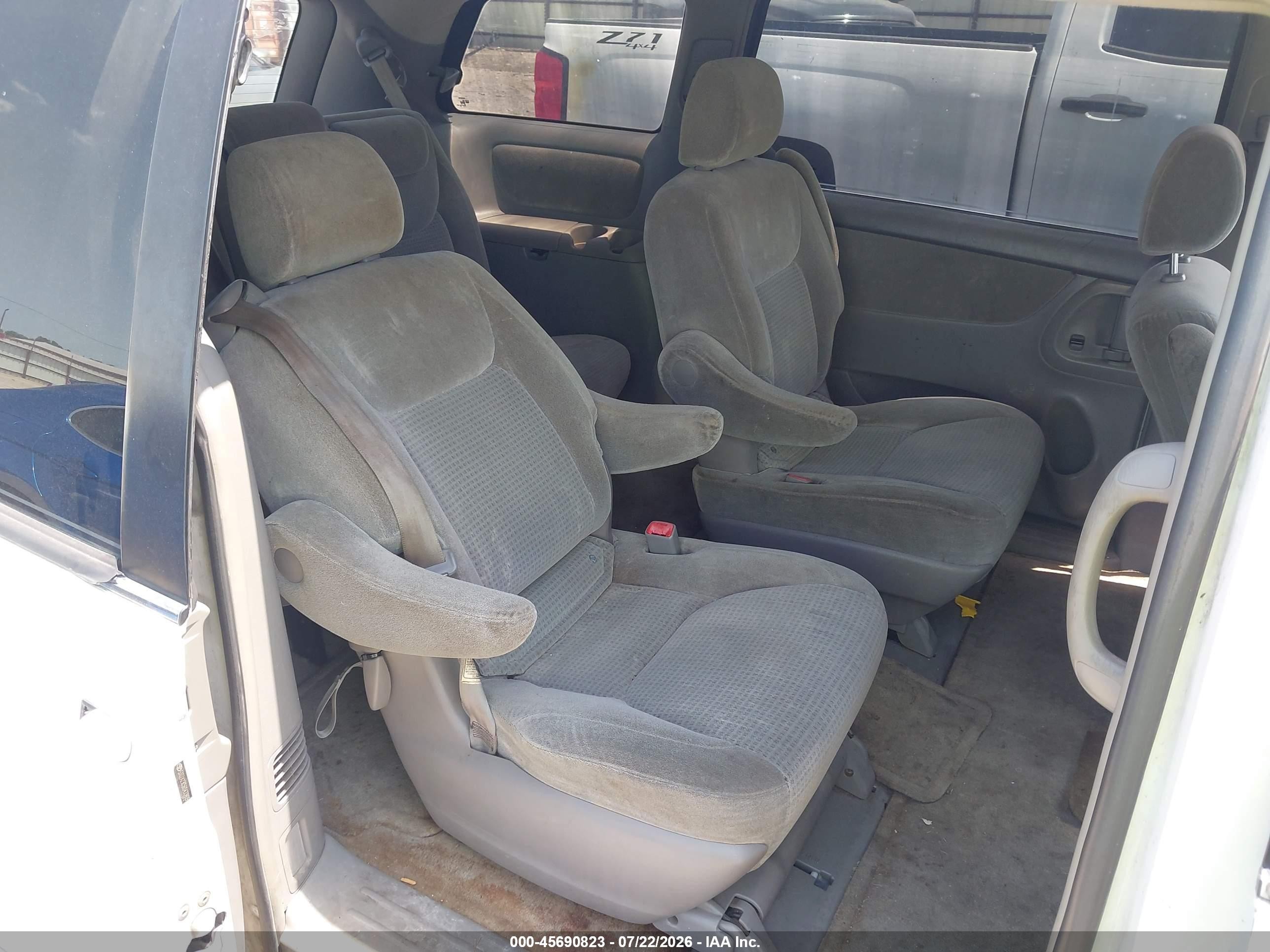 2006 Toyota Sienna Ce White vin: 5TDZA23C56S433809