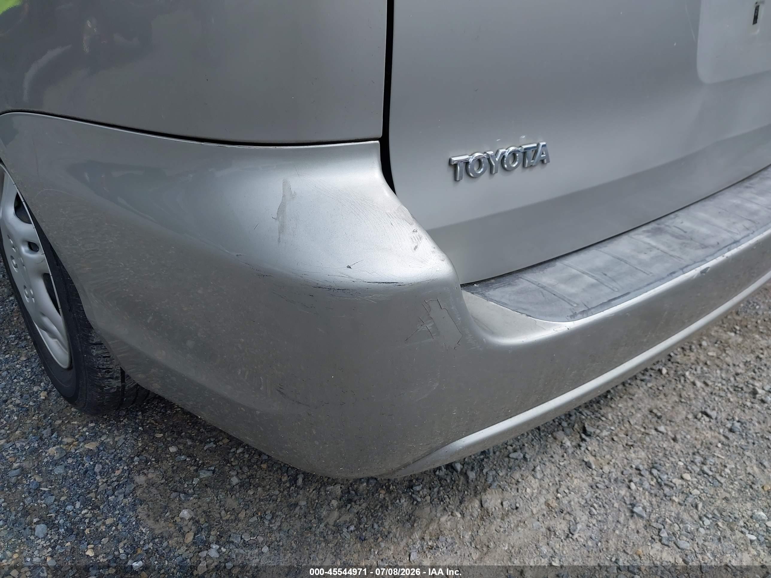 2006 Toyota Sienna Le Silver vin: 5TDZA23C56S436175