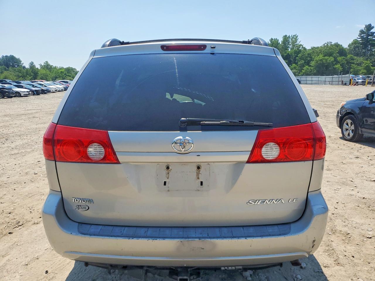 2006 Toyota Sienna Le 7 Passenger Tan vin: 5TDZA23C56S447743