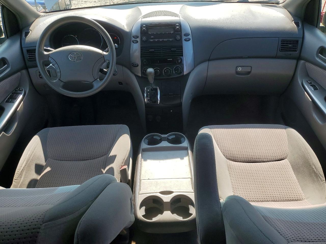 2006 Toyota Sienna Le 7 Passenger Желто-коричневый vin: 5TDZA23C56S498451