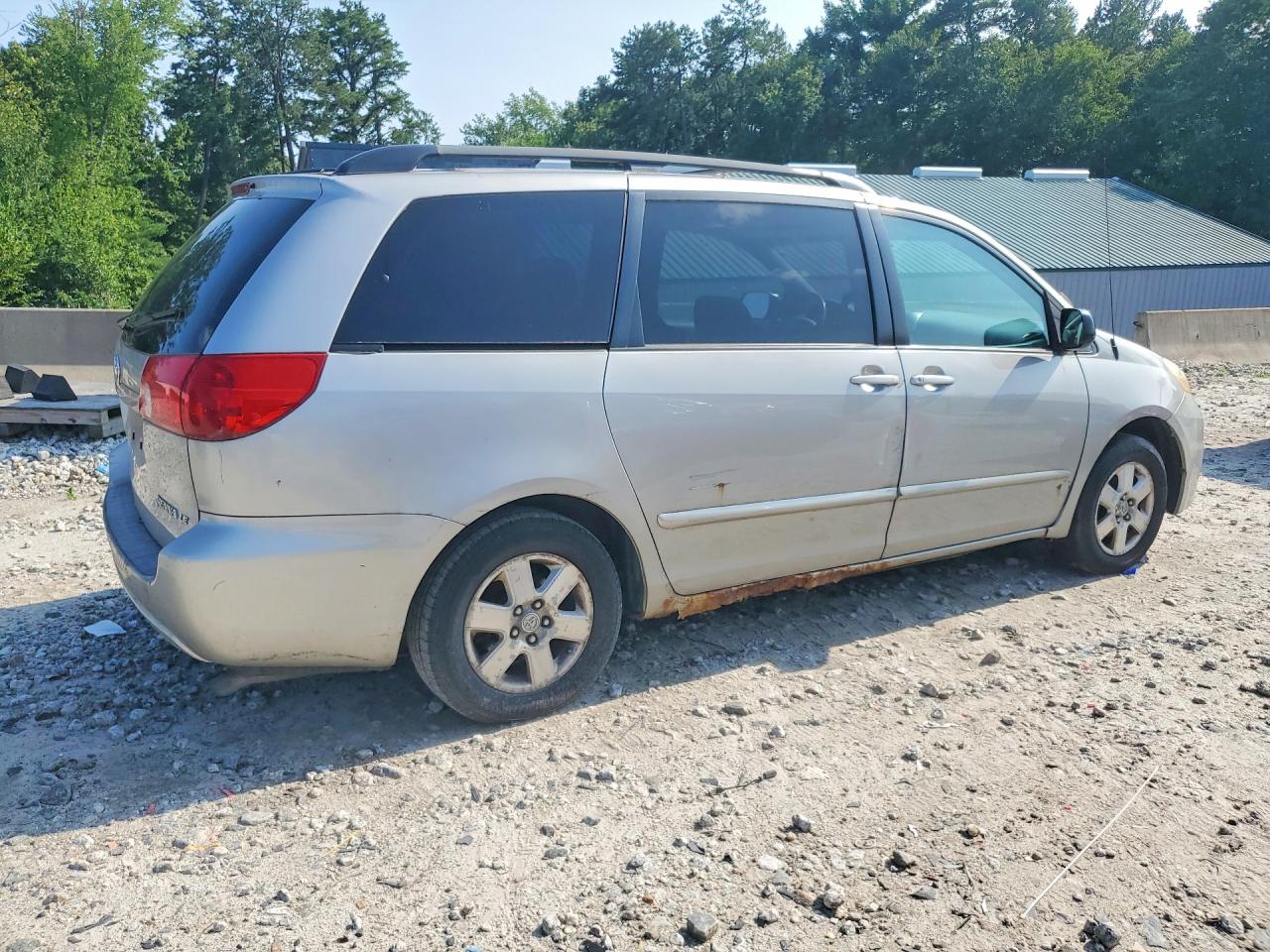 2006 Toyota Sienna Le 7 Passenger Желто-коричневый vin: 5TDZA23C56S498451