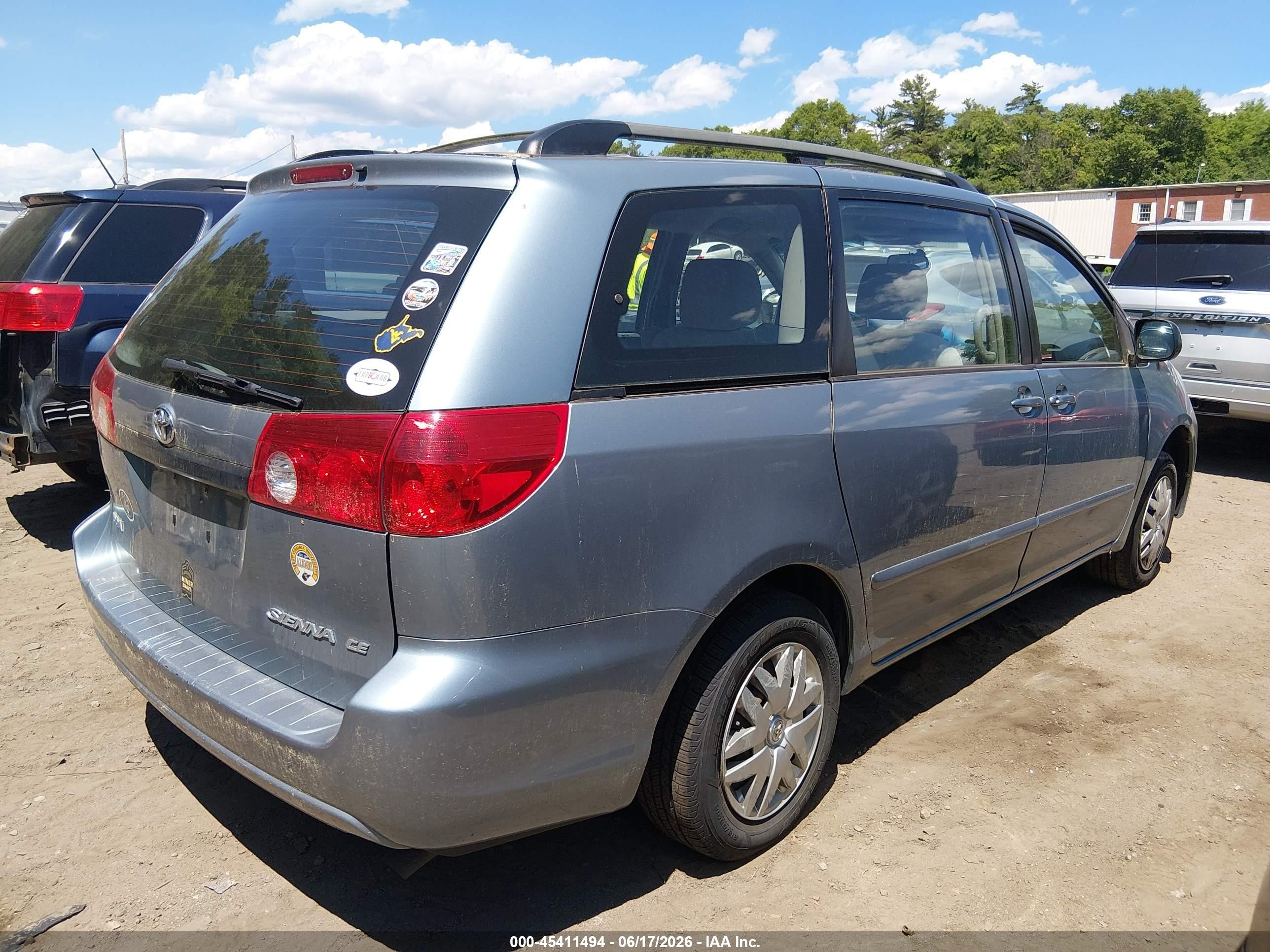 2006 Toyota Sienna Ce Light Blue vin: 5TDZA23C56S502496