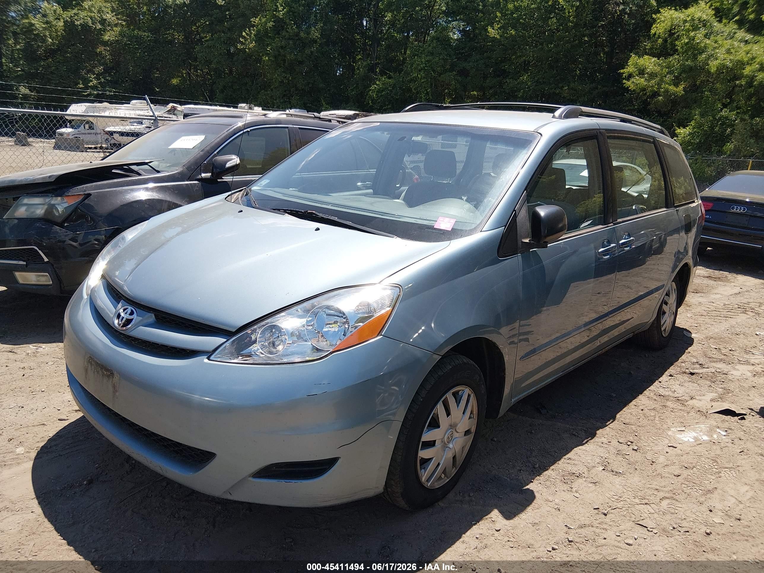 2006 Toyota Sienna Ce Light Blue vin: 5TDZA23C56S502496