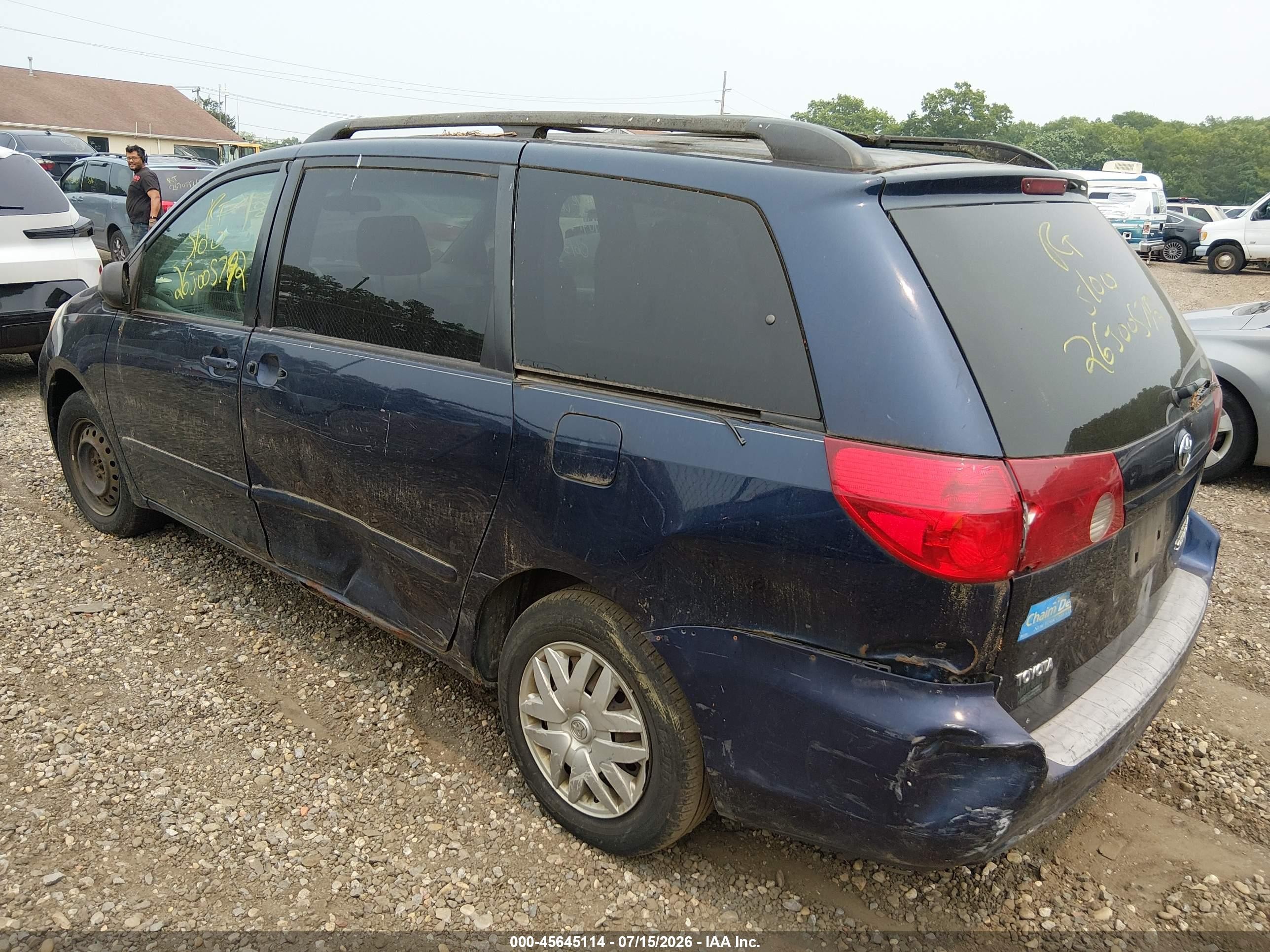 2006 Toyota Sienna Le Blue vin: 5TDZA23C56S506628
