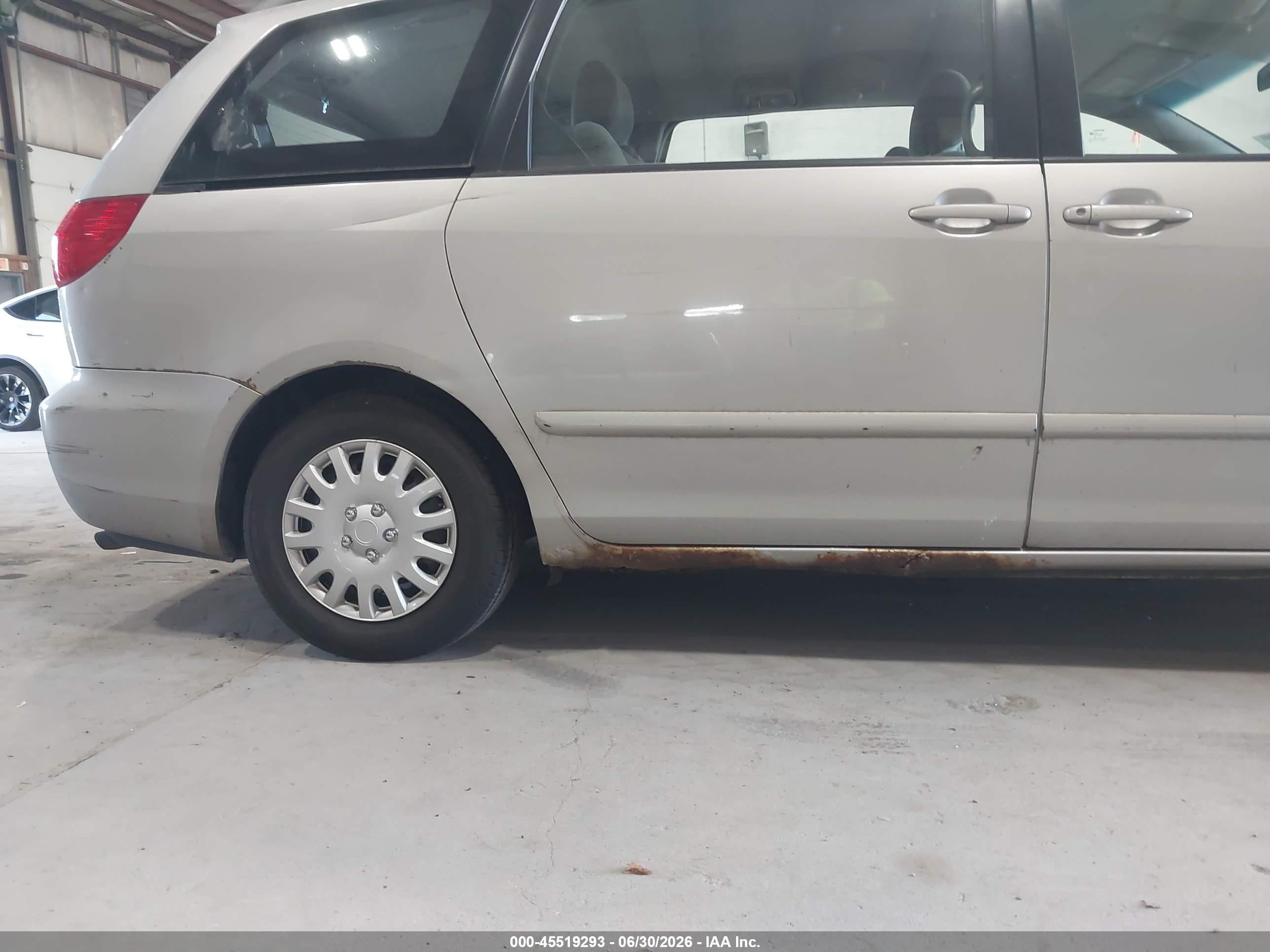 2006 Toyota Sienna Ce Gray vin: 5TDZA23C56S571608