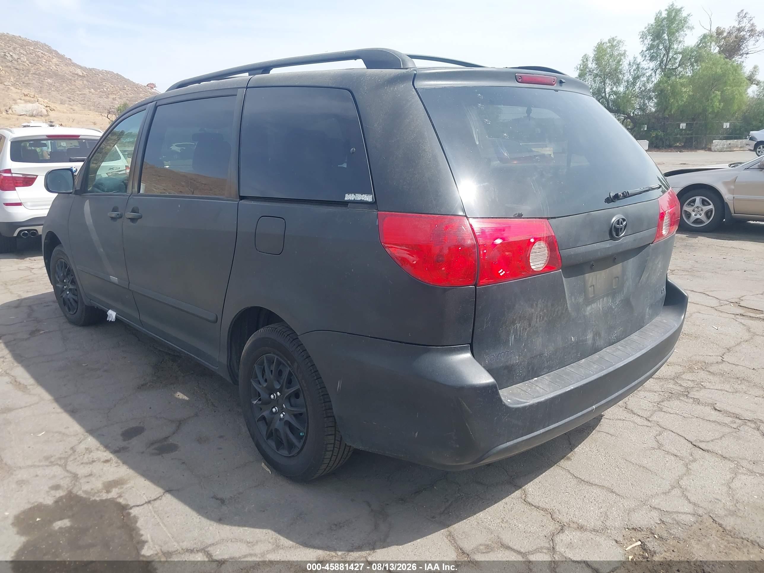 2006 Toyota Sienna Le Black vin: 5TDZA23C56S578929