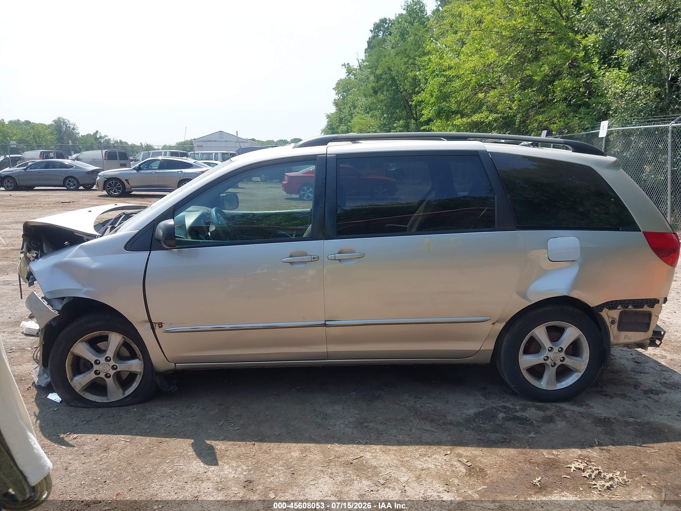 2004 Toyota Sienna Ce Gold vin: 5TDZA23C64S023033