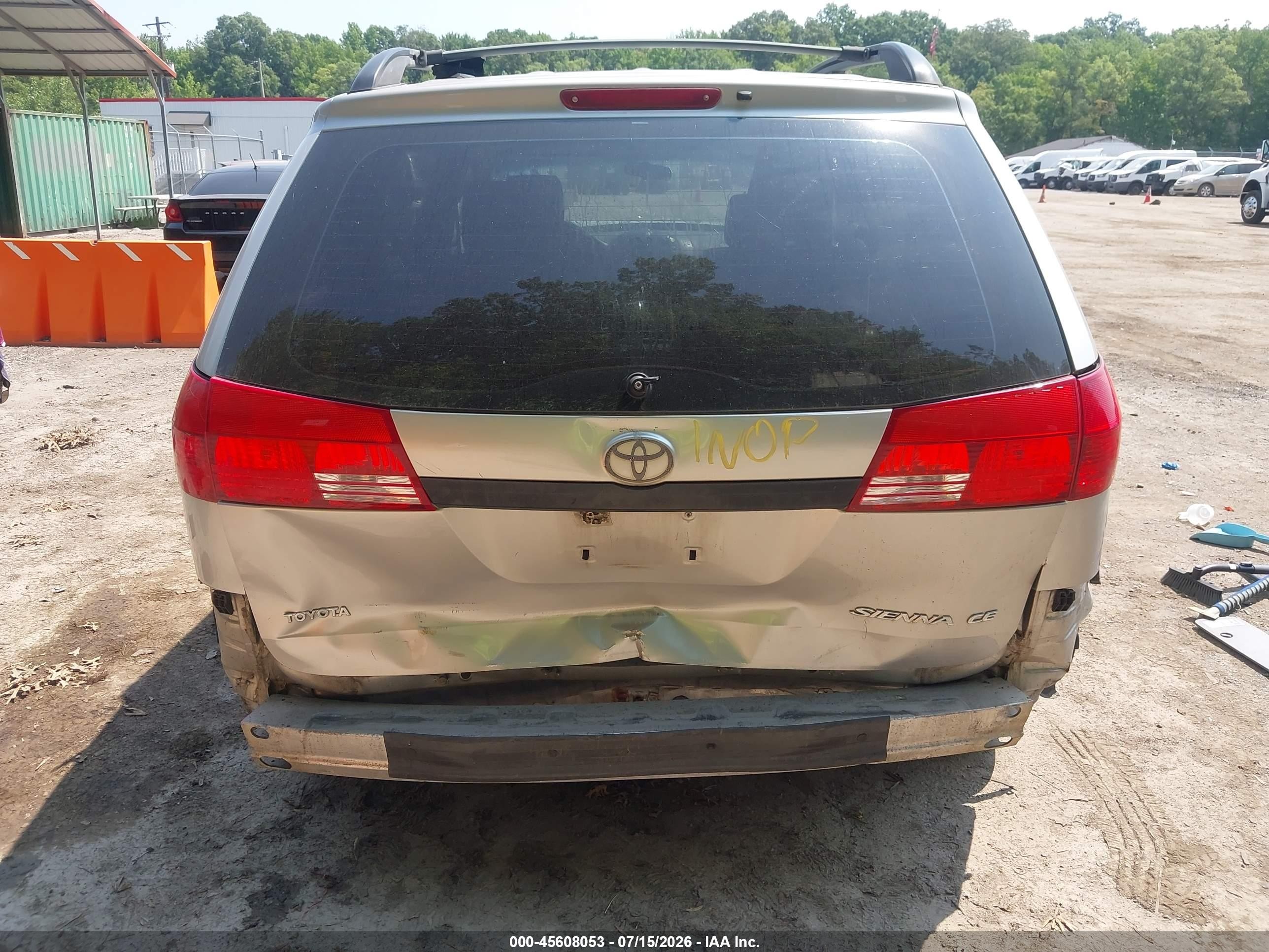 2004 Toyota Sienna Ce Gold vin: 5TDZA23C64S023033