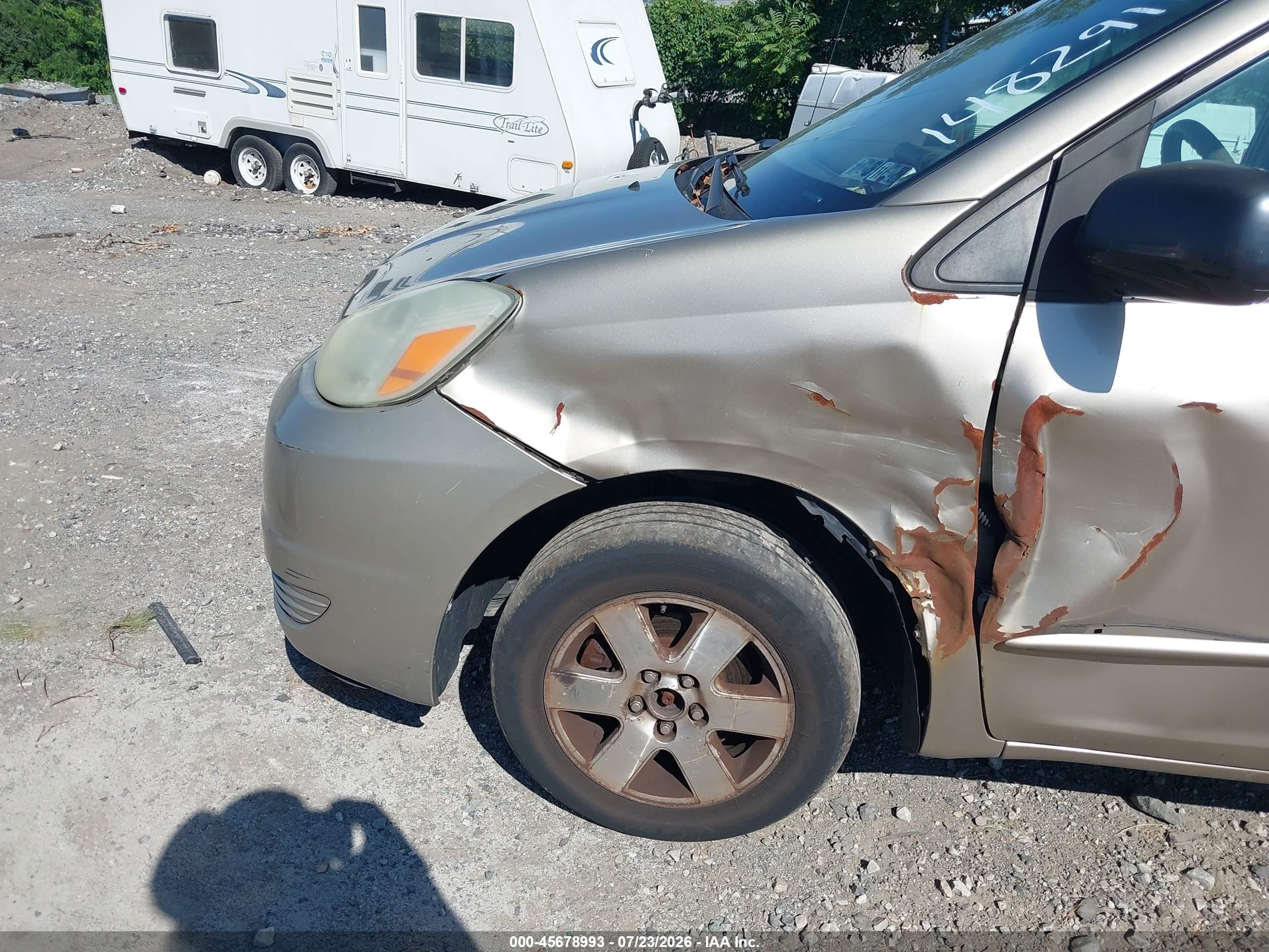 2004 Toyota Sienna Le Желто-коричневый vin: 5TDZA23C64S071146